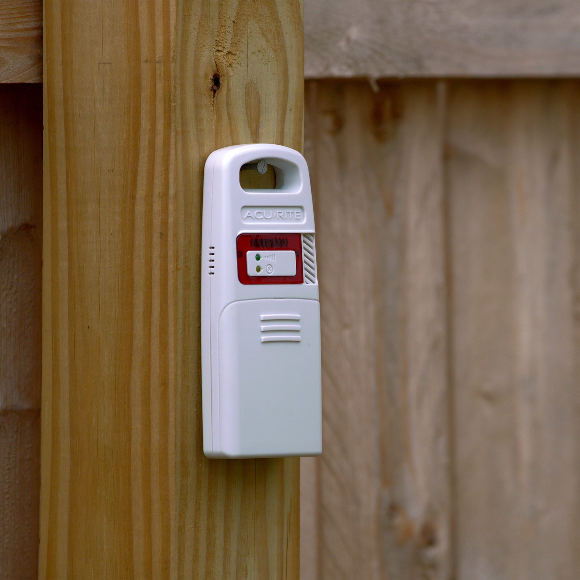 Alt View 18. AcuRite - Weather Station - White.