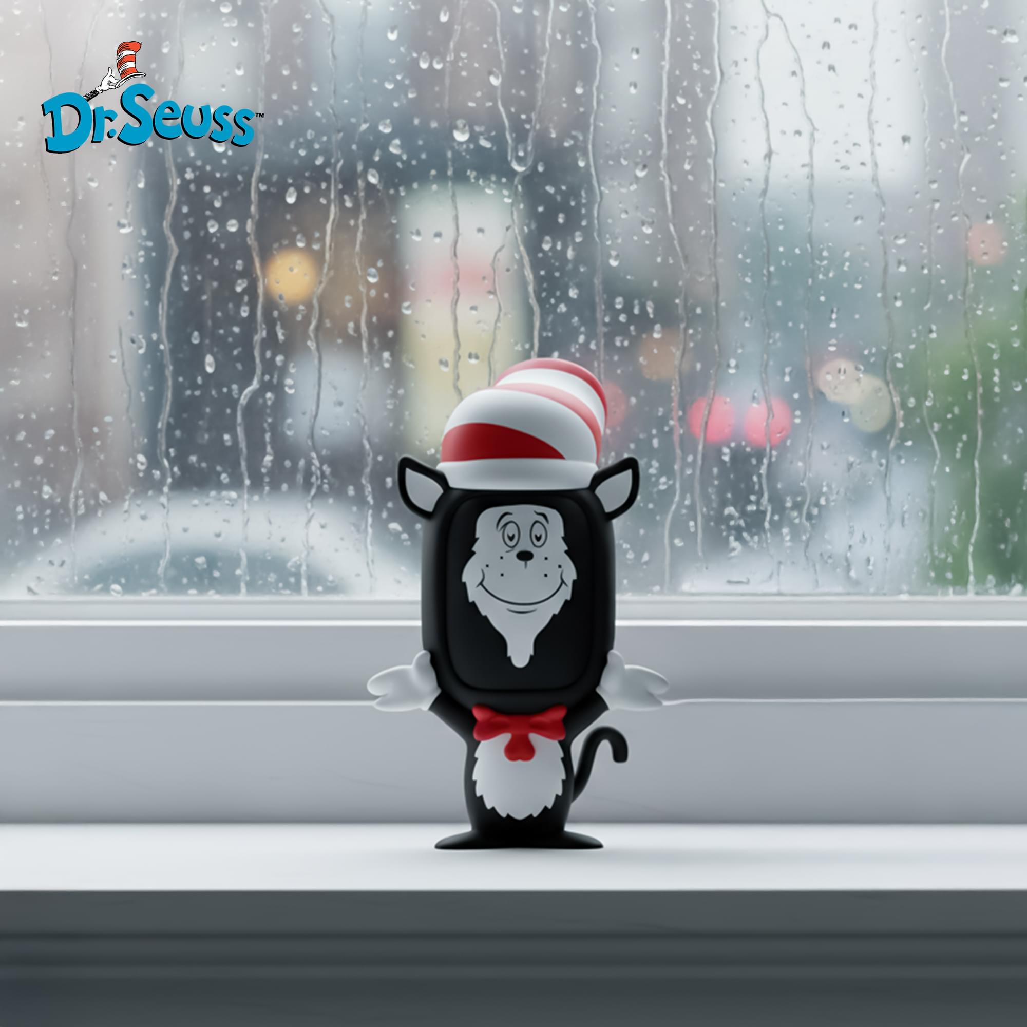 Alt View 3. Culture Fly - Dr. Seuss Flip'Em Fidget Figure | The Cat In The Hat - Black.