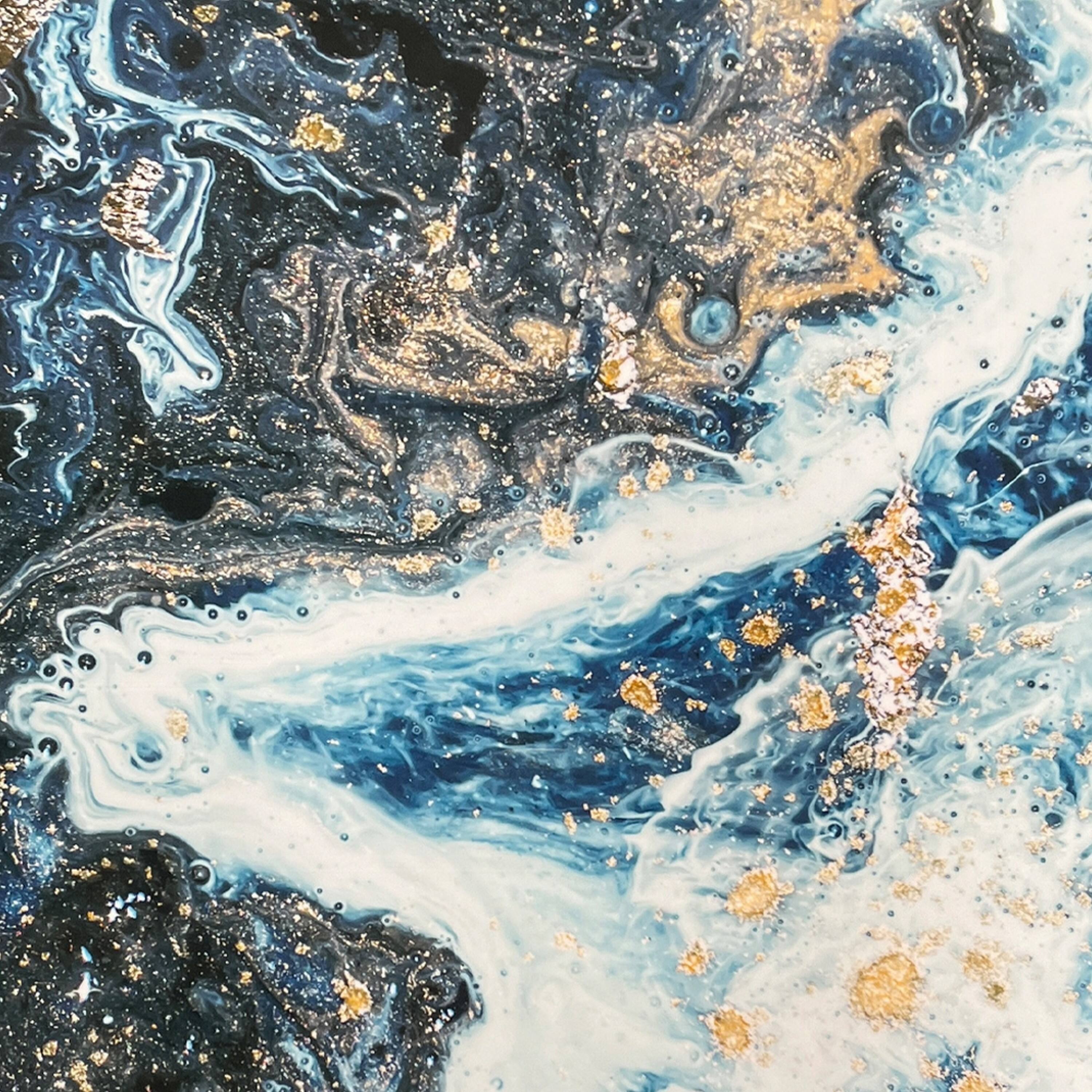 Alt View 2. Manhattan Lane - Shira Round Side End Table, 22 Inch, Open Chrome Base Blue Faux Marble - Blue, Chrome.