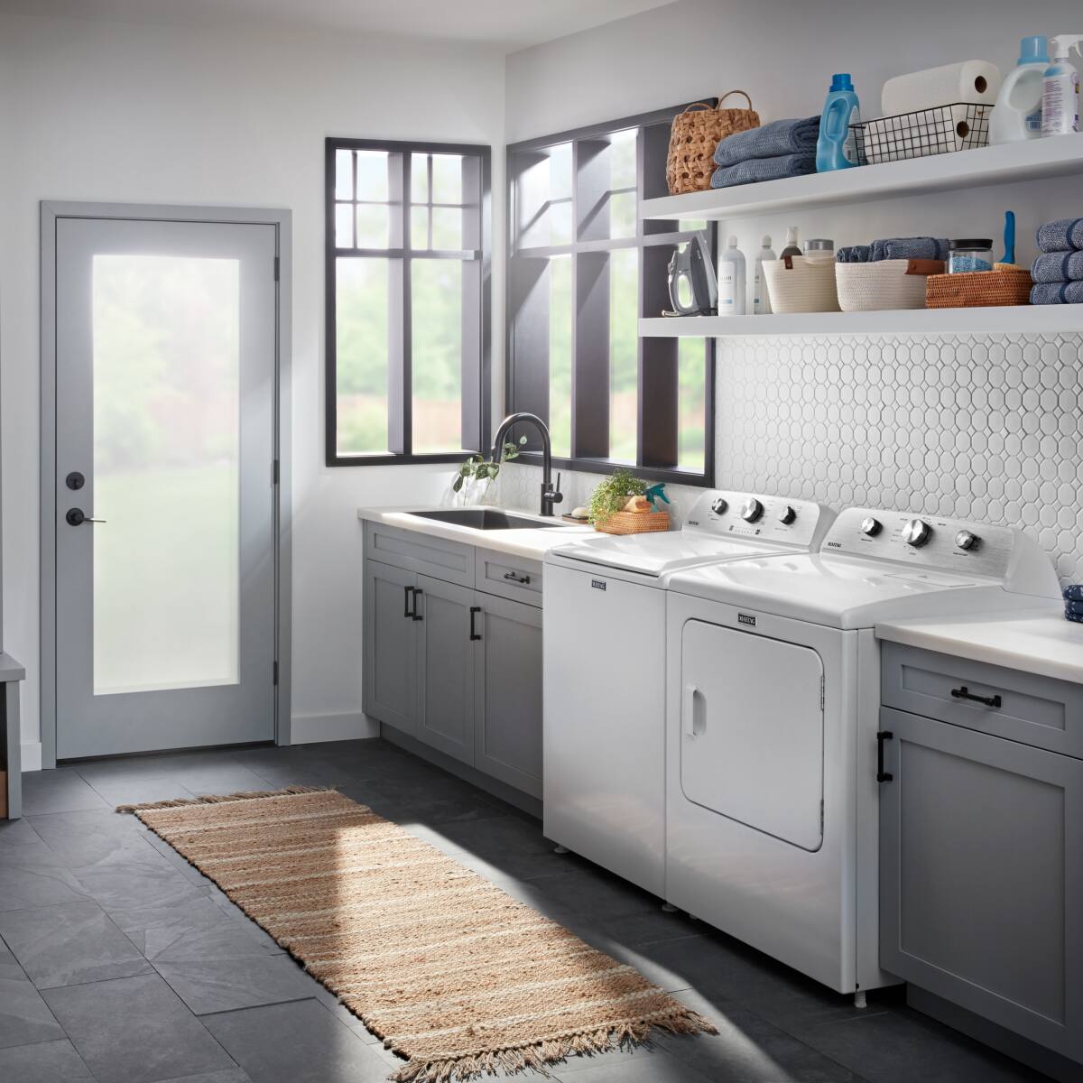 Alt View 4. Maytag - Maytag - 4.5 Cu. Ft. High Efficiency Top Load Washer with Deep Fill - White - White.