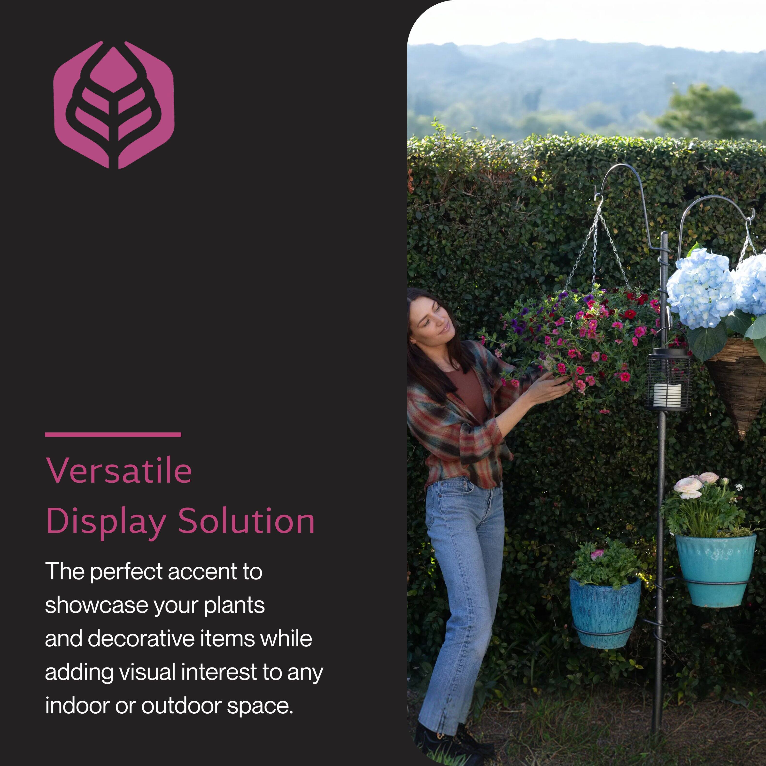 Versatile Display Solution

The perfect accent to showcase your plants and decorative items while adding visual interest to any indoor or outdoor space.