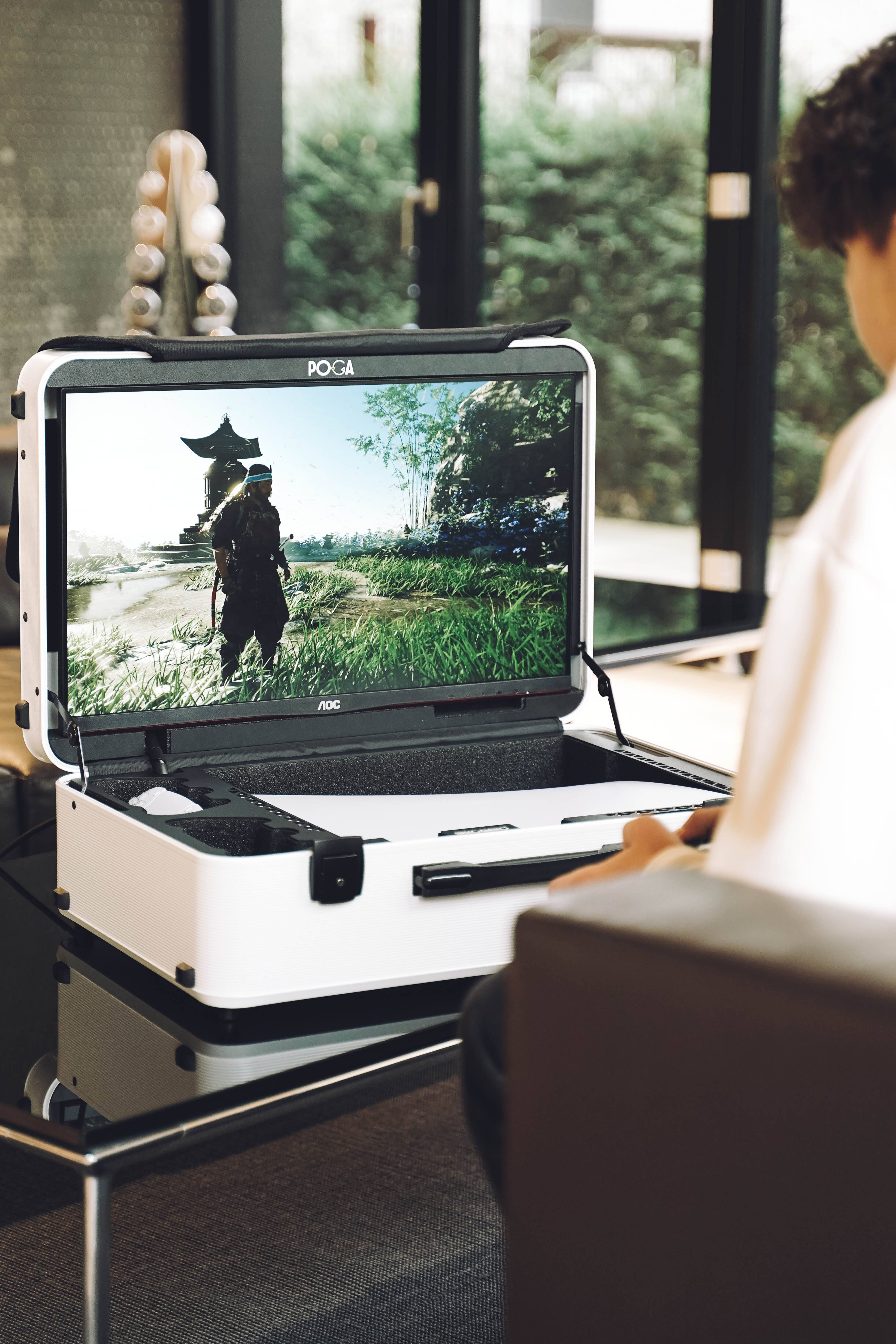 Alt View 18. POGA - LUX PlayStation 5 Premium Portable Console Travel Case w/ Trolley and 24" AOC Gaming Monitor - White.