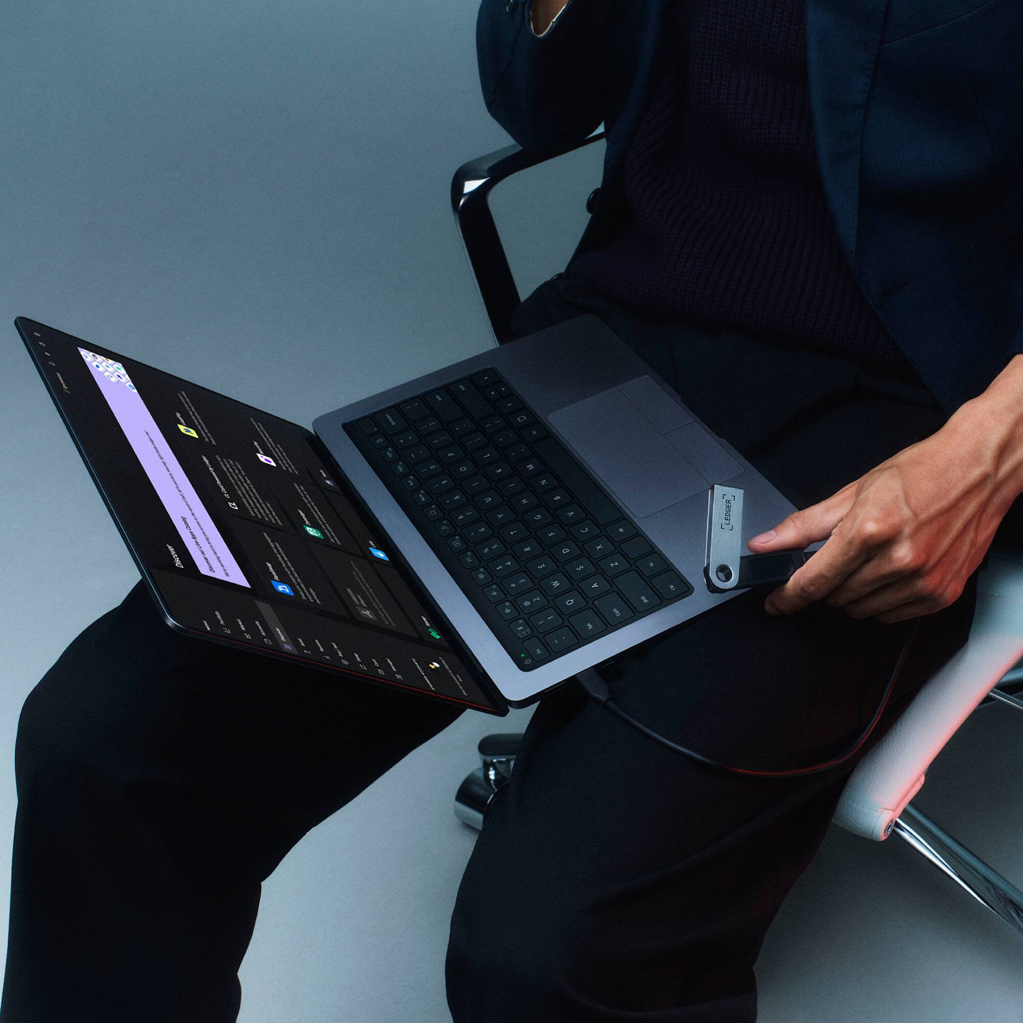 Alt View 4. Ledger - Nano S Plus Crypto Hardware Wallet - Gold.