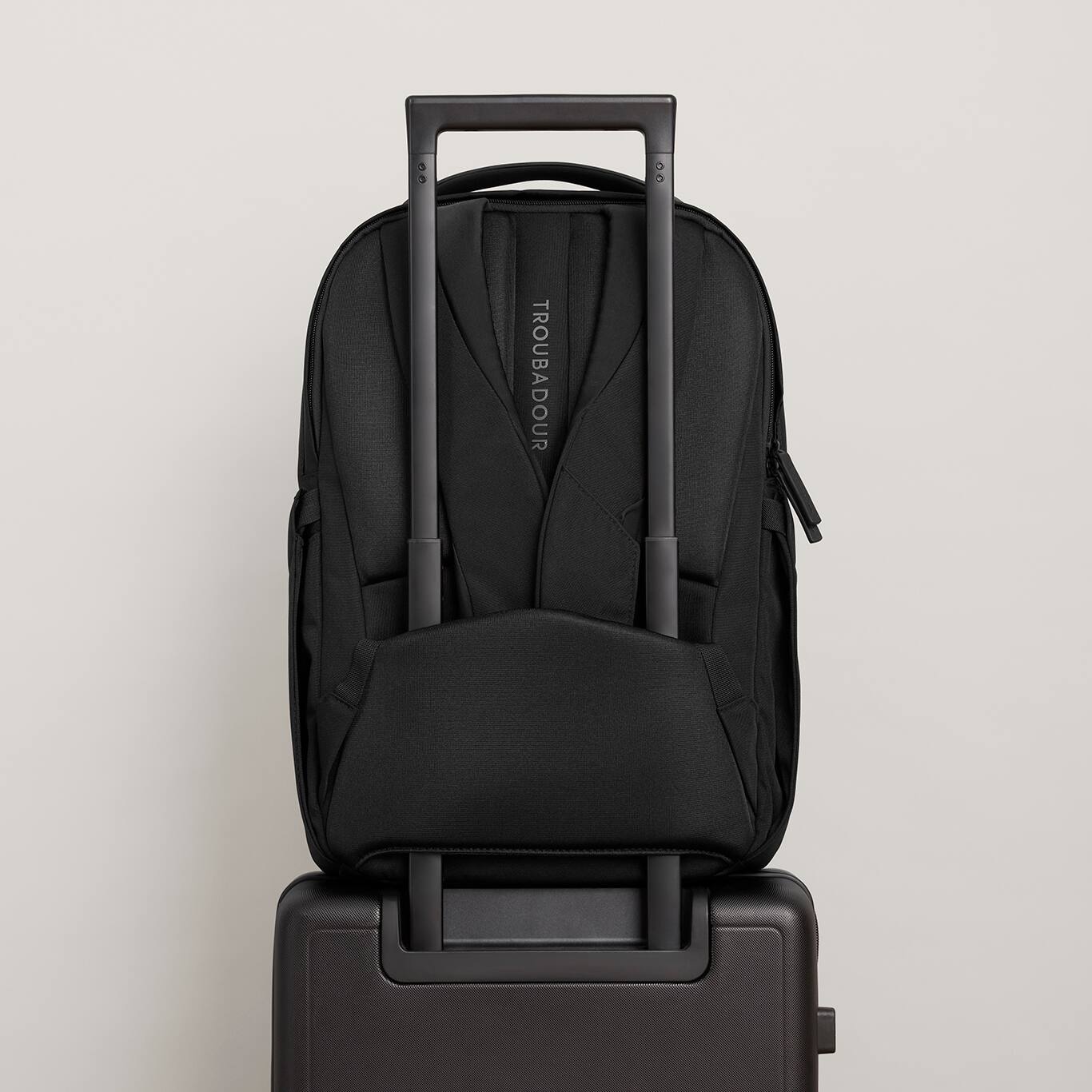 Alt View 4. Troubadour - Apex Laptop Backpack 4.0 - Black.