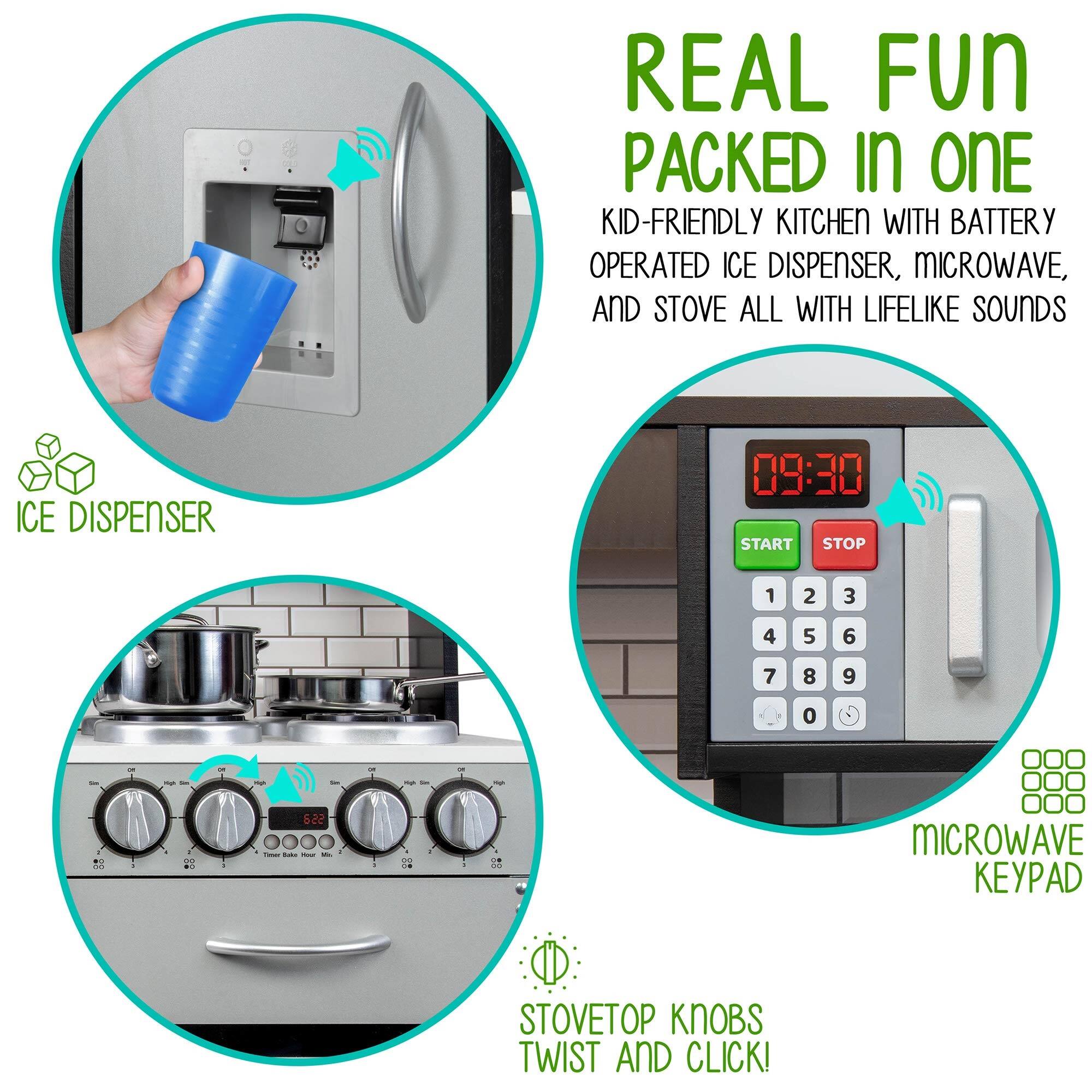 REAL FUN PACKED In OnE KID-FRIENDLY KITCHEN WITH BATTERY OPERATED ICE DISPENSER, MICROWAVE, AND STOVE ALL WITH LIFELIKE SOUNDS
ICE DISPENSER
09:30 START STOP 1 2 3 4 5 6 7 8 9 0 - - 522 - - MICROWAVE KEYPAD
STOVETOP KNOBS TWIST AnD CLICK!