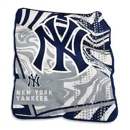 Logo Brands - New York Yankees 50" x 60" Swirl Raschel Throw Blanket - Multicolor
