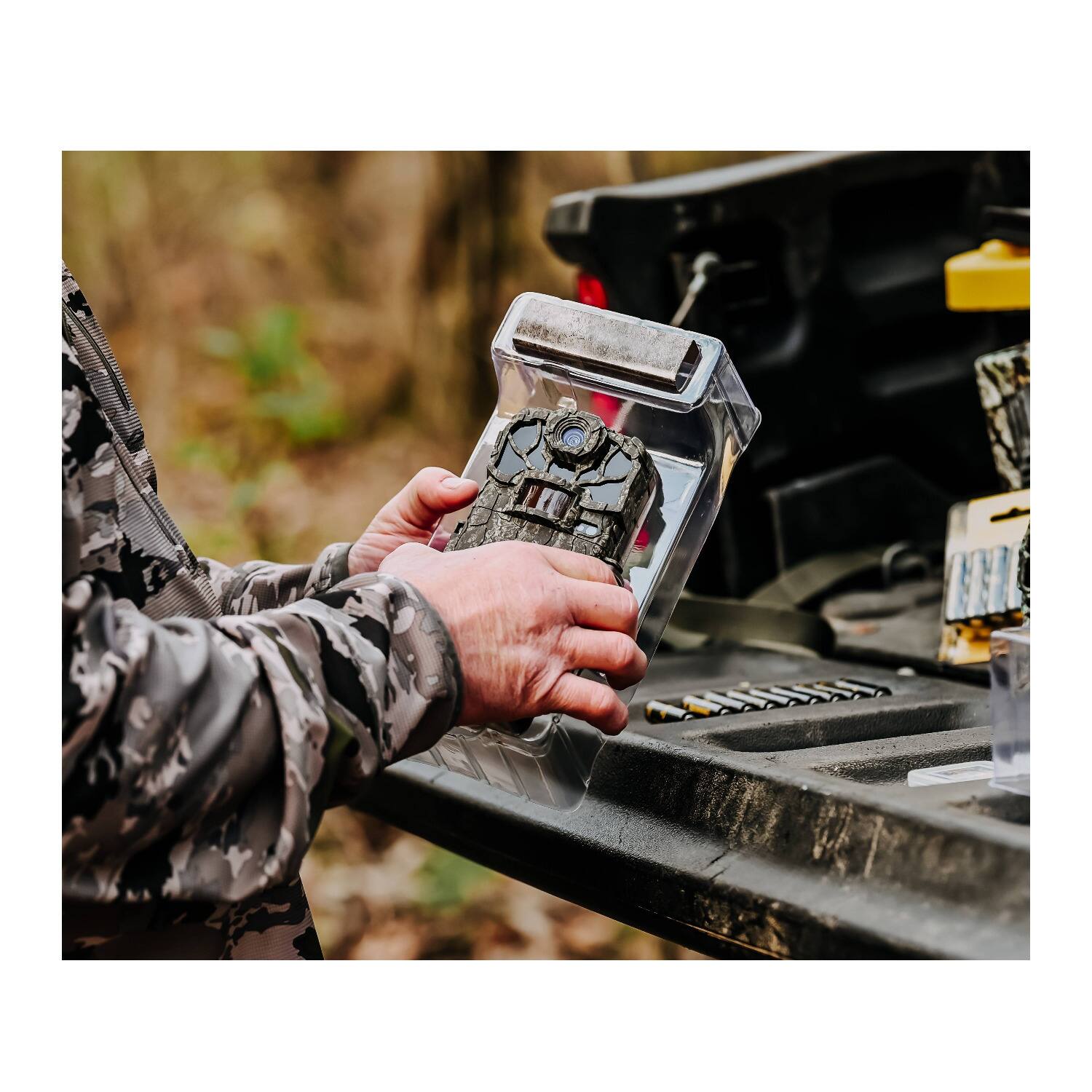 Back. Browning Trail Cameras - Browning Trail Camera - Spec Ops Elite HP5 Ultra 46MP 1440p with 2-Inch Screen.