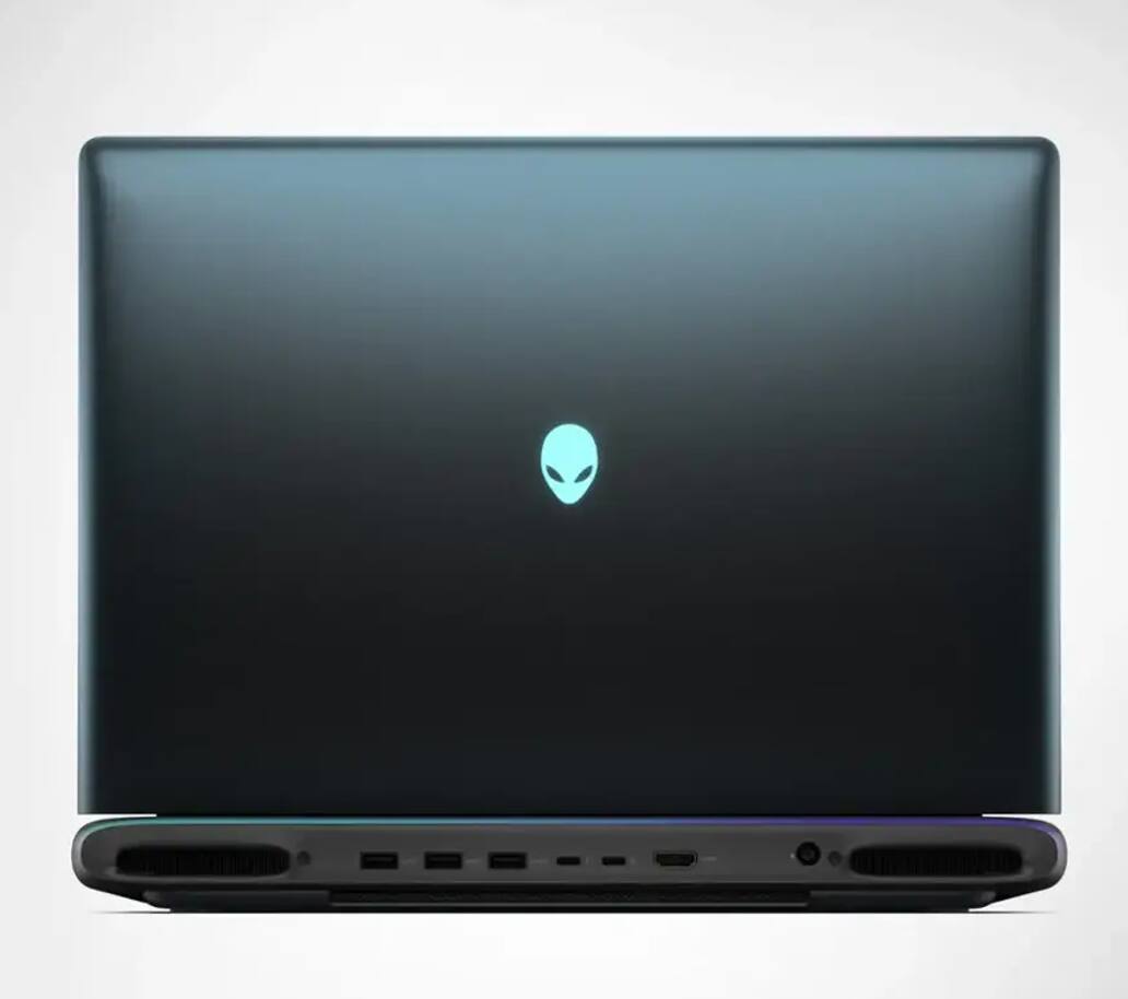 Alt View 5. Alienware - Alienware 16 Area-51 Gaming Laptop (Ultra 9- 275HX, 32GB, 2TB PCIe SSD, 16.0 (2560x1600), RTX 5070 Ti, Win 11 Home) - Liquid Teal.