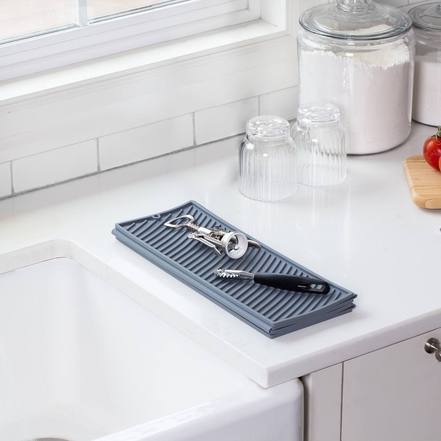 Left. Better Houseware - Better Houseware 3419 Expandable Silicone Drying Mat - gray.