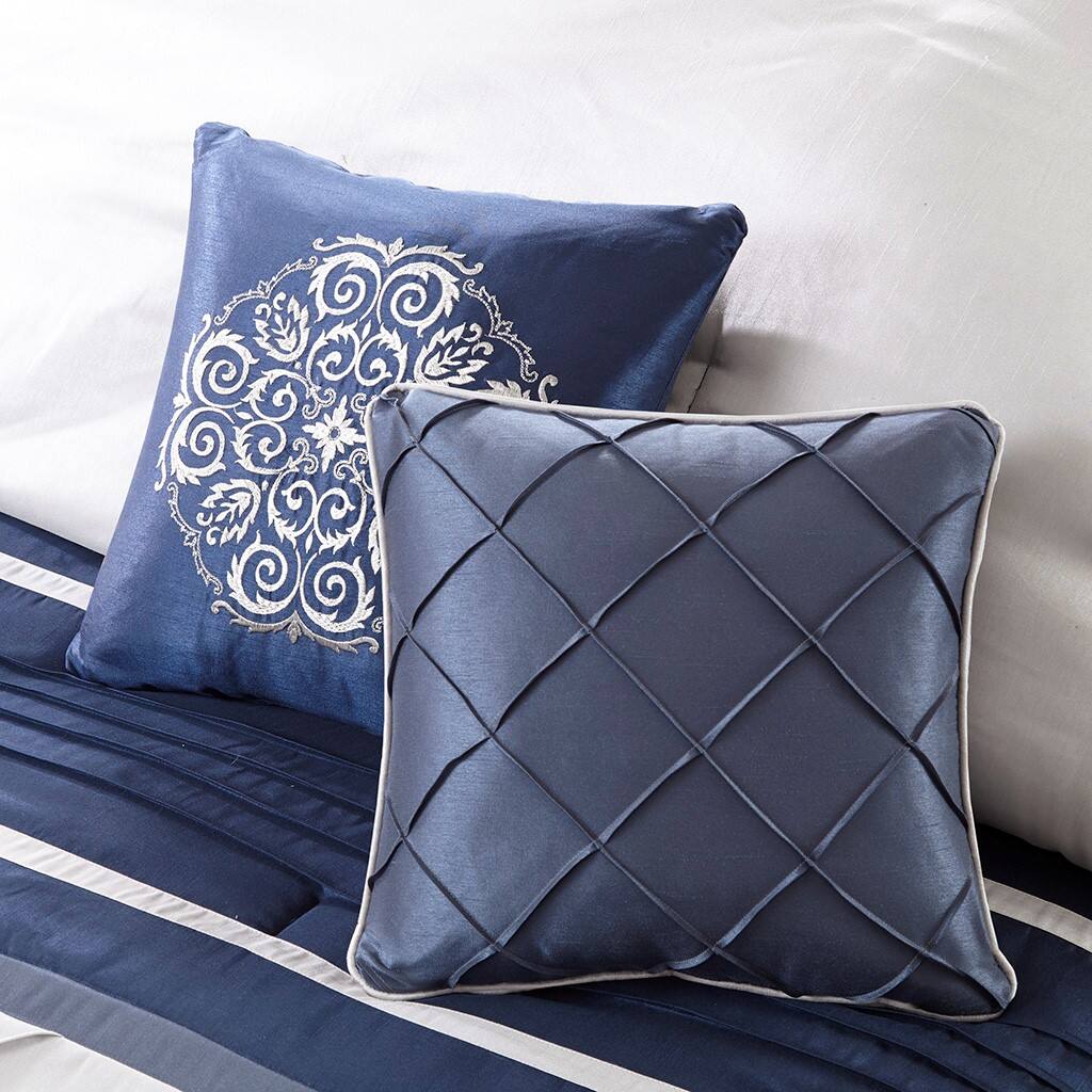 Alt View 1. Gracie Mills - Gracie Mills Madge 7-Piece Traditional Comforter Set - Navy.