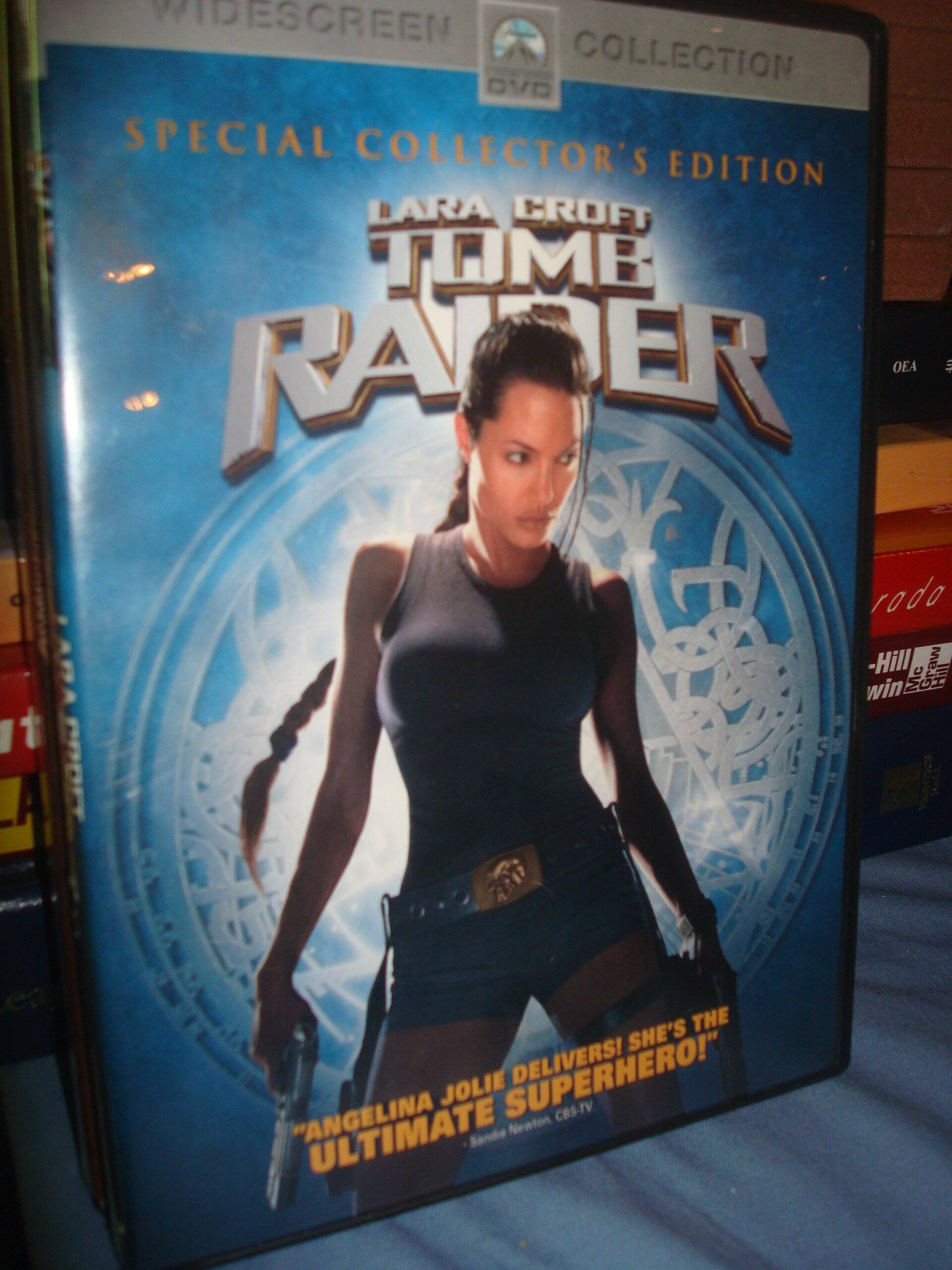 Front. Lara Croft: Tomb Raider (Special Collector's Edition) - DVD.