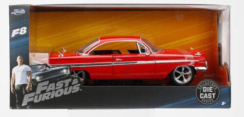 F8  
FAST & FURIOUS  
COLLECTOR DIE CAST SERIES