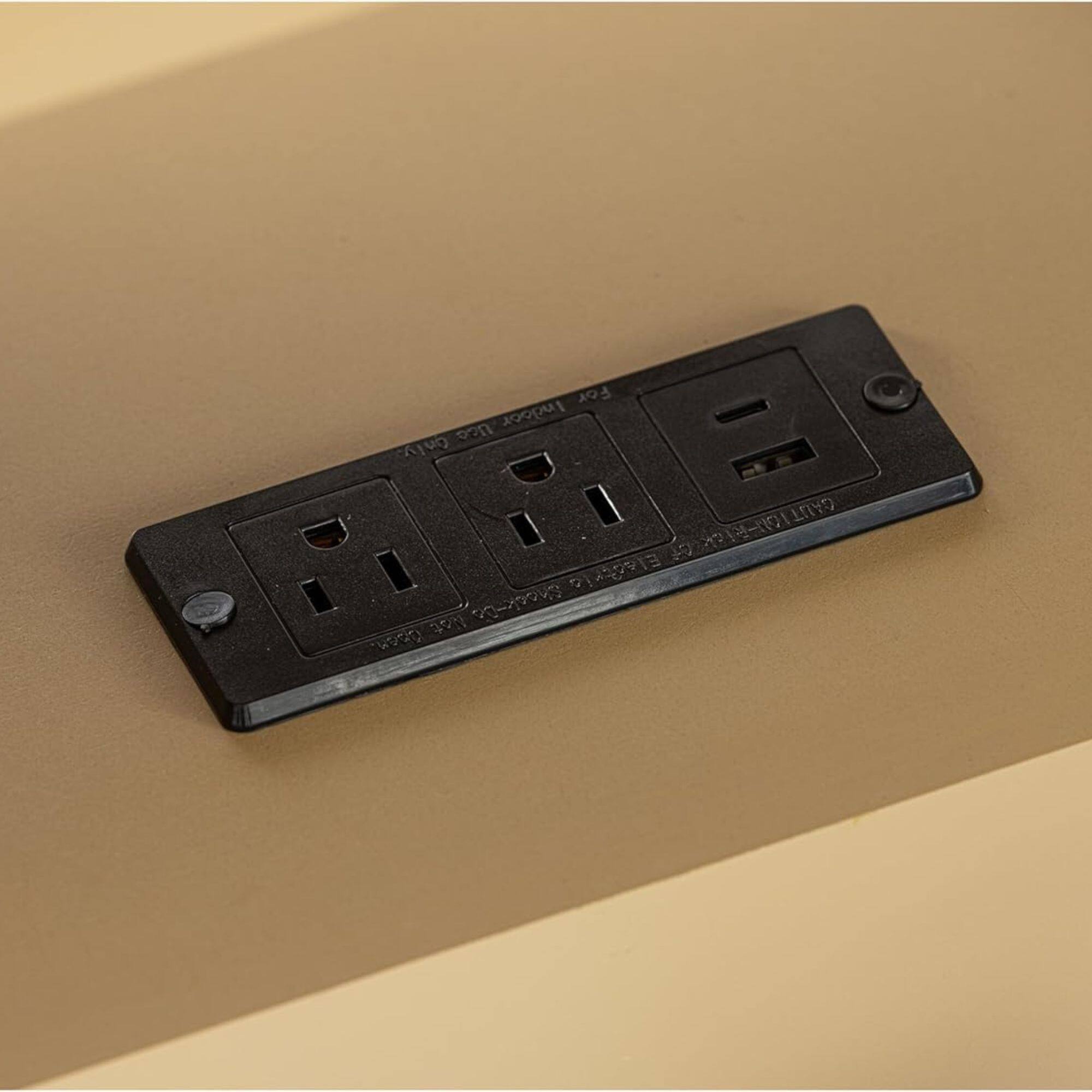 For Indoor Use Only.  
GAUT 2?  
- I  
El shock is Not woep