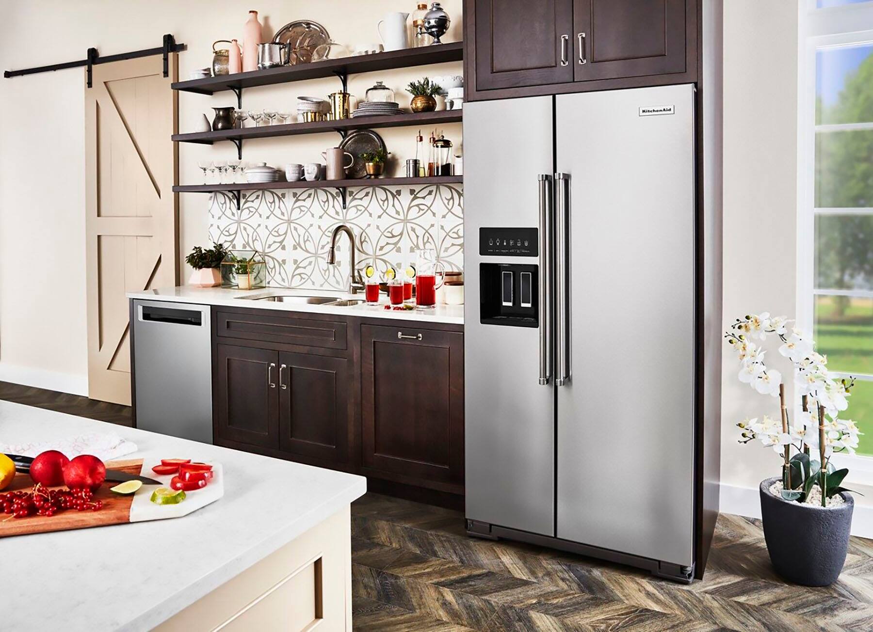 The text on the image reads "Mamas O.K."