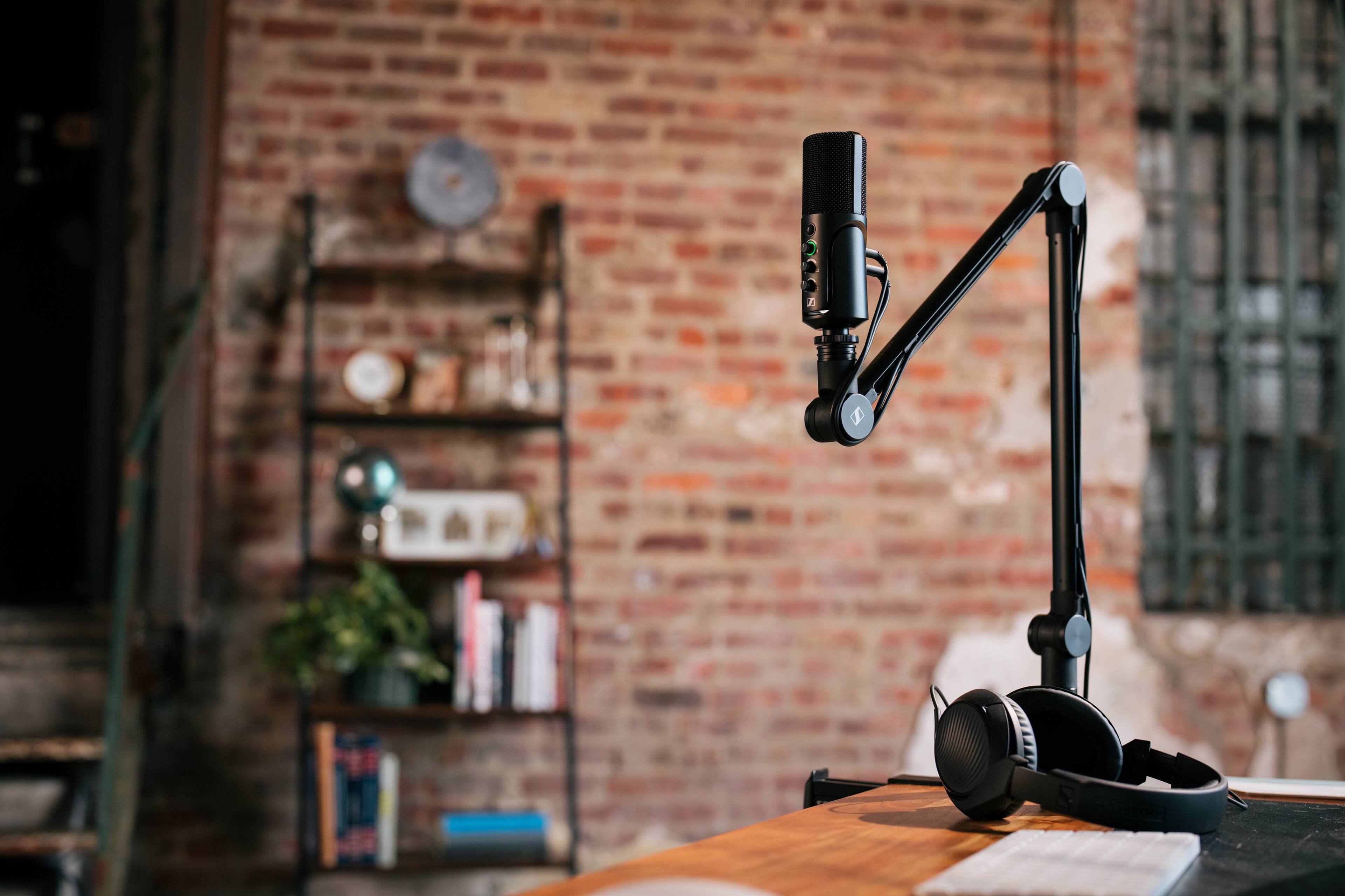 Alt View 11. Sennheiser - Profile USB Microphone Streaming Set with Boom Arm, 3 m USB-C Cable & Mic Pouch - Black.