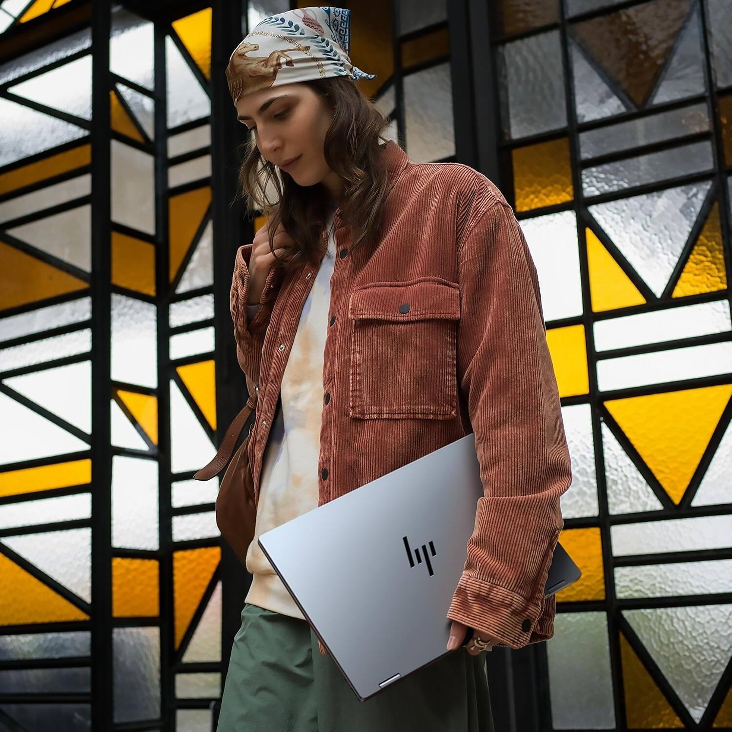 Alt View 6. HP - HP OmniBook 7 Flip 2-in-1 16" 3K OLED Touch - Intel Ultra 7 258V - 32GB RAM - 1TB SSD - Backlit KB - Windows 11 Pro - Silver.