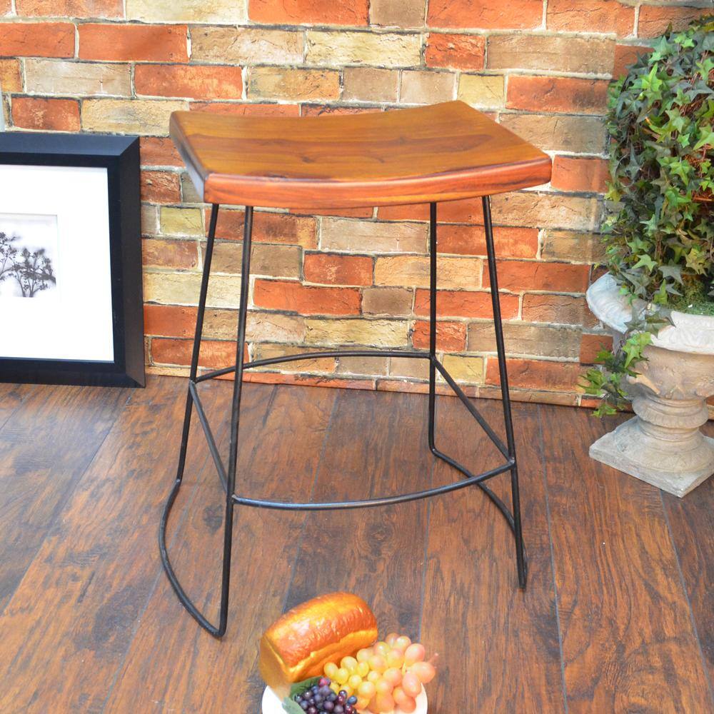 Carolina Chair & Table Reece 25