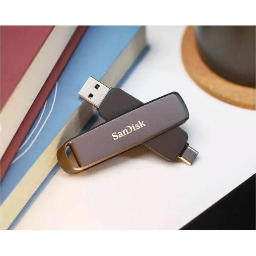 Alt View 2. SANDISK - SD Extreme PRO Dual 2TB - Unknown.