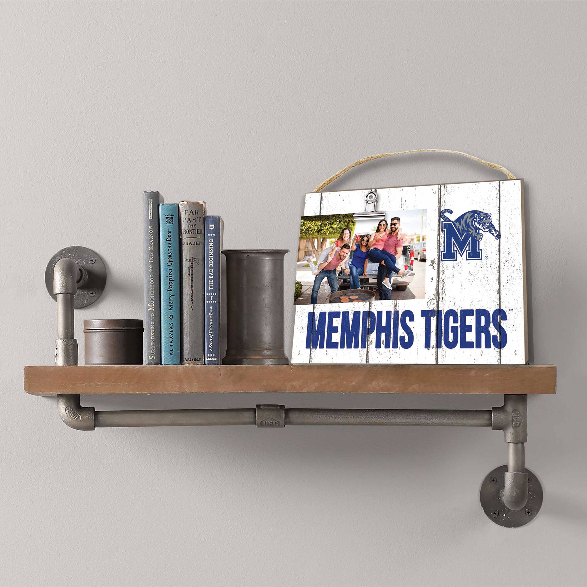 OYEN TAIE: P SOEDESDNO 2 Door the pens Poppins Mary a ELTRAVIAS PAR AST THE D CUNTIER .. BEGINNING OIVE THE ..... ..... ATai fCalensouTss ABoie ATIP - M MEMPHIS TIGERS UE B