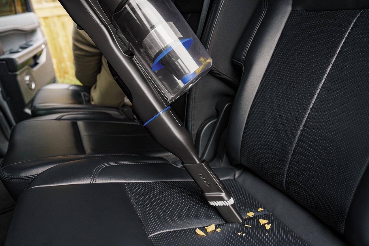 Back. BISSELL - BISSELL PowerClean® FurGuard™ Cordless Stick Vacuum - Black / Titanium.