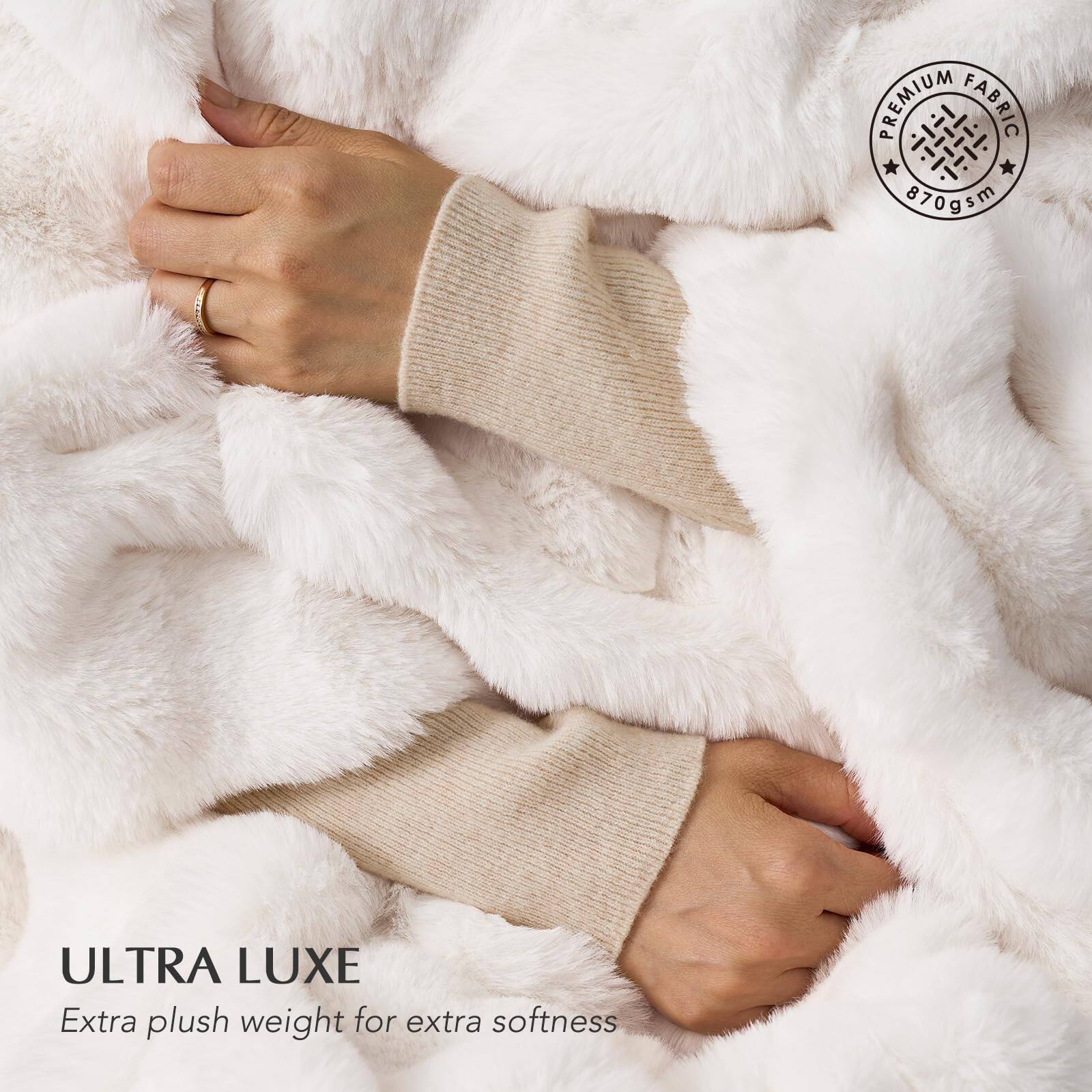 PREMIUM FABRIC 870gsm  
ULTRA LUXE  
Extra plush weight for extra softness