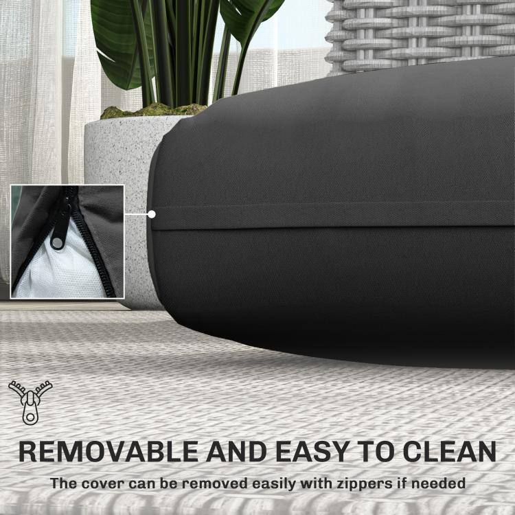 REMOVABLE AND EASY TO CLEAN  
The cover can be removed easily with zippers if needed