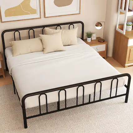 The text on the image reads:
"bd RIS - TEE WIL"