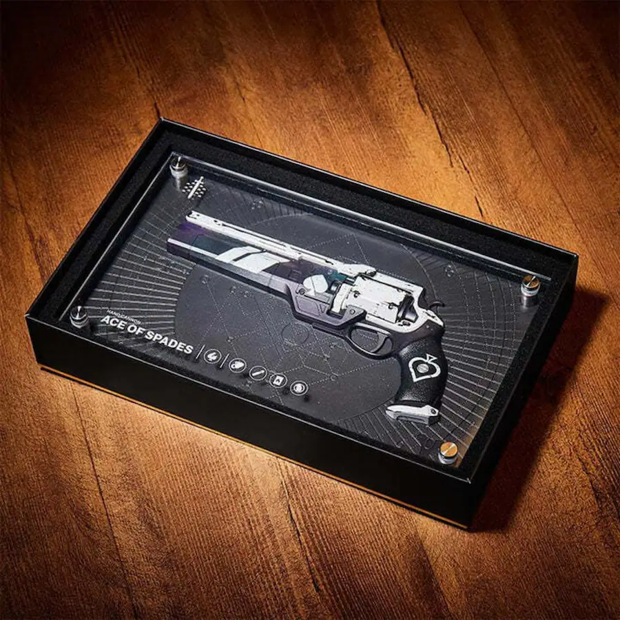 Numskull Destiny Exotic Armory Collection ‘Ace of Spades’ Replica ...