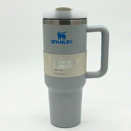 STANLEY QUENCHER 42 OZ TUMBLER
40 OZ | 1.8 L
All Day Hydration