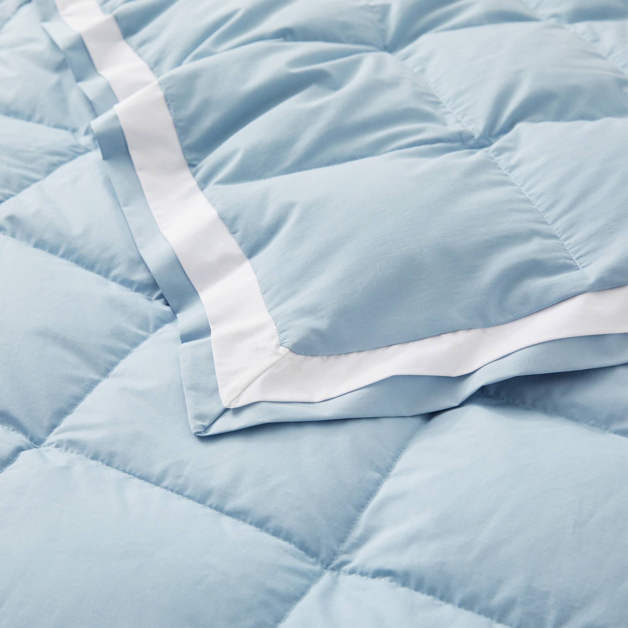 Alt View 1. Puredown - Puredown Luxurious Lightweight Cooling Down Blanket Summer Breathable Comforter for Hot Sleeper, Blue, 106" x 90" - Blue.