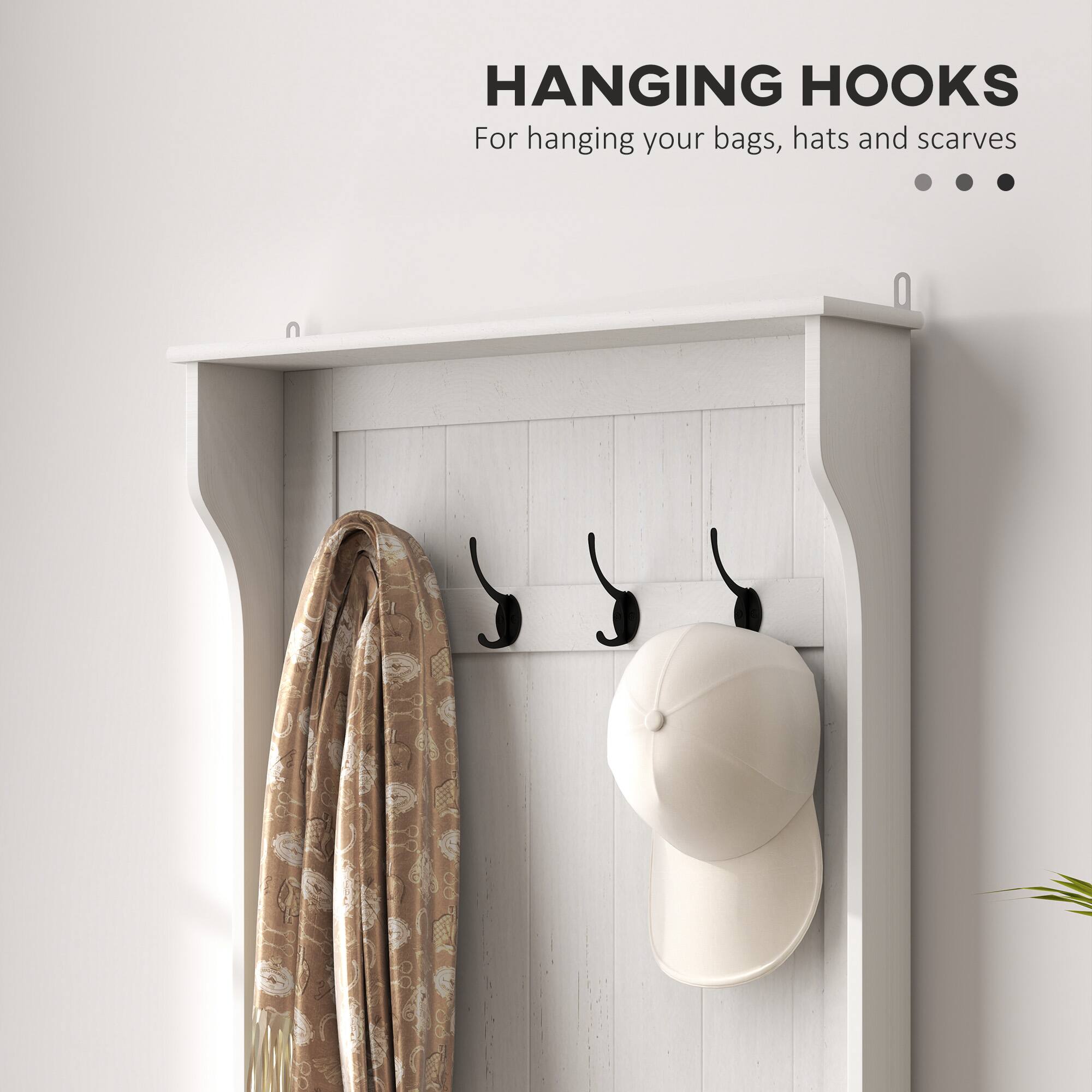 HANGING HOOKS
For hanging your bags, hats and scarves