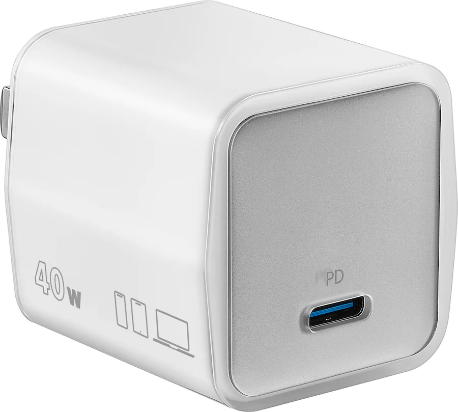 Frente. Insignia™ - Cargador de pared con puerto USB-C de 40 W - Blanco.