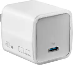 Front. Insignia™ - 40W USB-C Port Wall Charger - White.