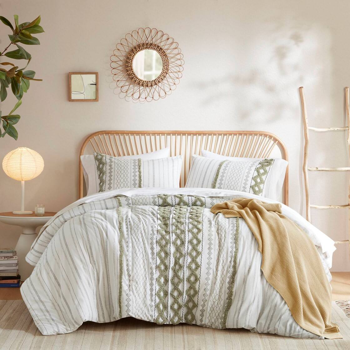 Alt View 1. Gracie Mills - Gracie Mills Modesto Printed Cotton Comforter Set with Chenille - Sage/Ivory.