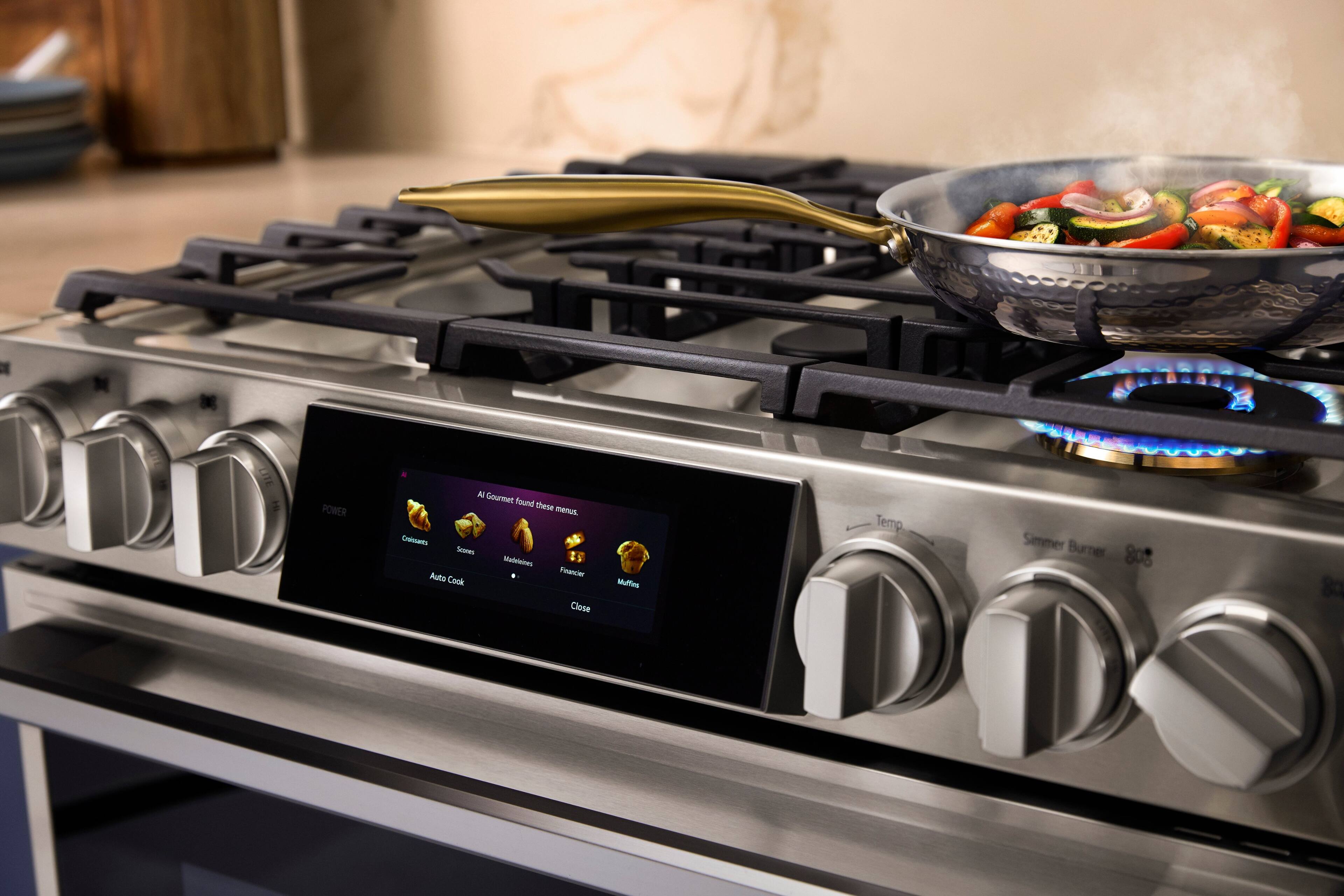 AI Gourmet found these menus:  
- Scrambles  
- Muffins  
- Financier  
- Crepes  

Close  
Cook  
Auto