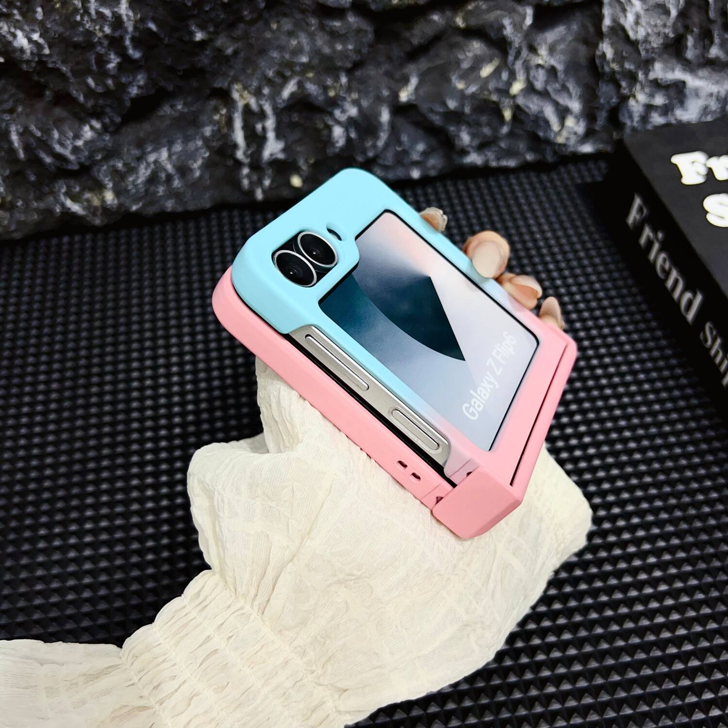 Z Flip6 Galaxy Fr S Friend Shi

Galaxy Z Flip6