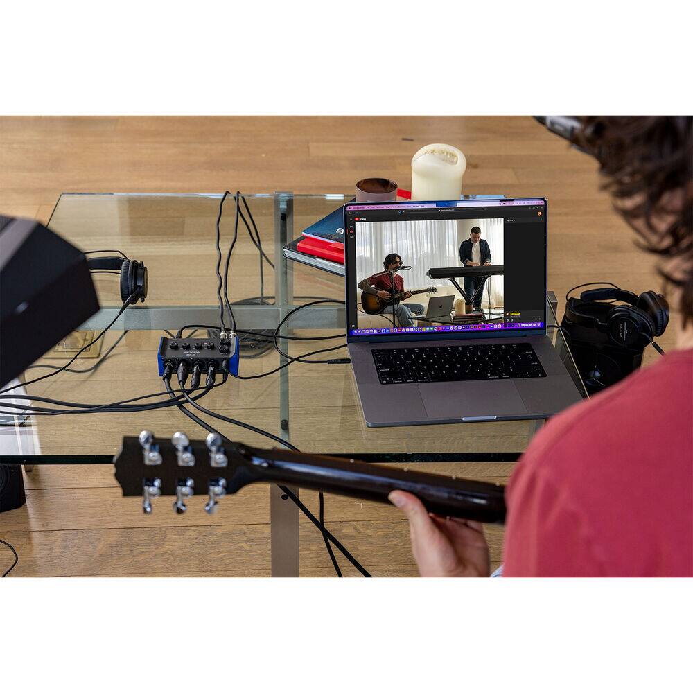 Alt View 6. Zoom - Zoom AMS-44 USB Audio Interface, 10 Ft XLR Cable.