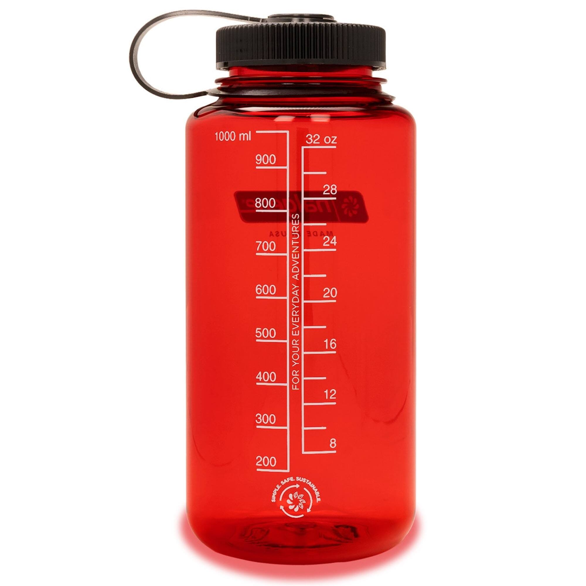 1000 ml  
900  
800  
700  
600  
500  
400  
300  
200  

32 oz  
28  
24  
20  
16  
12  
8  

USA  
ADE  
ADVENTURES  
EVERYDAY  
FOR YOUR  
SUSTAINABLE  
LIFESTYLE  

BPA FREE  
SAFE