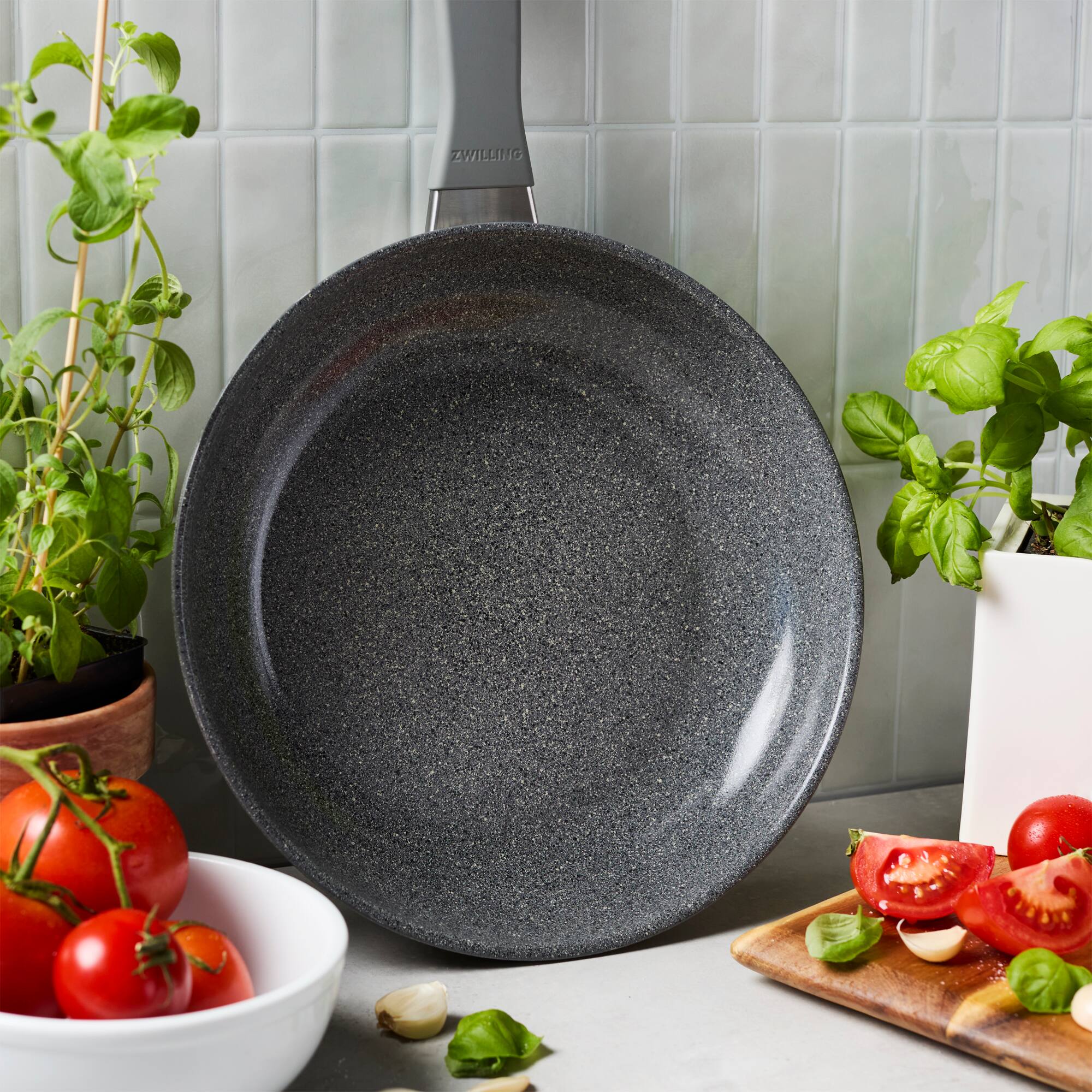 ZWILLING - Parma Plus Ceramic 10-inch Aluminum Ceramic Nonstick Fry Pan - Gray