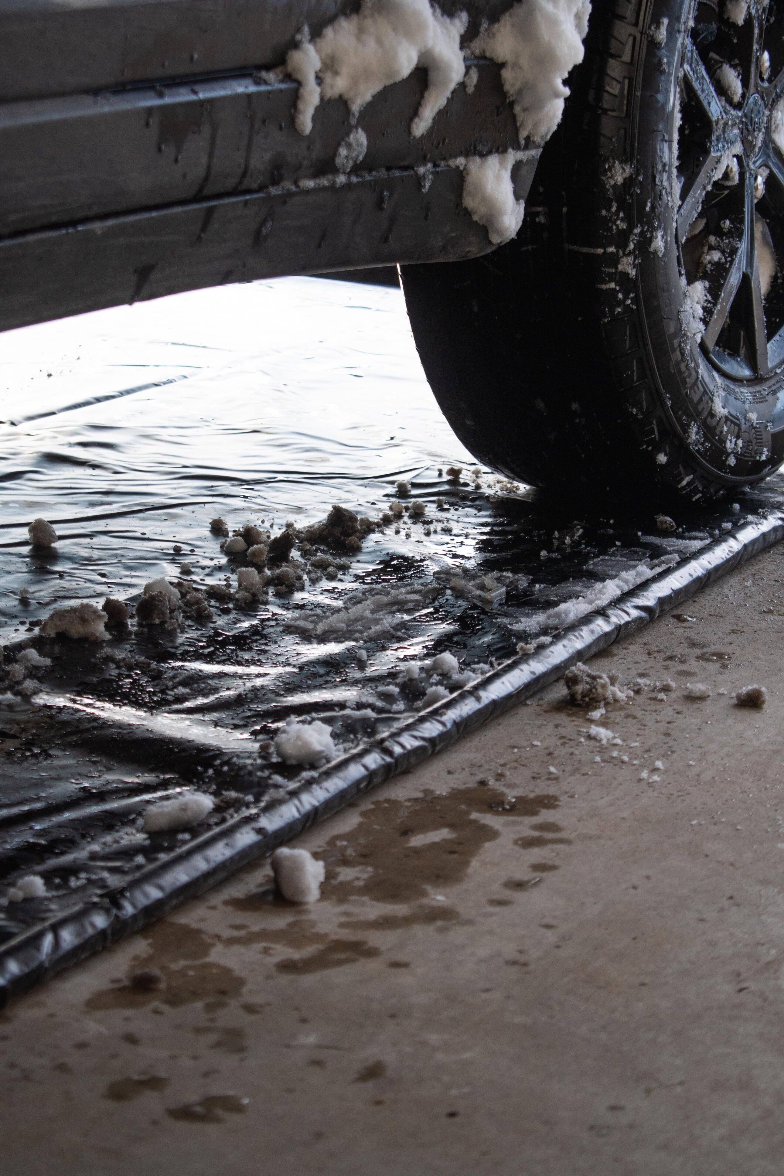 Back. AutoFloorGuard - Auto Floor Guard - Black.