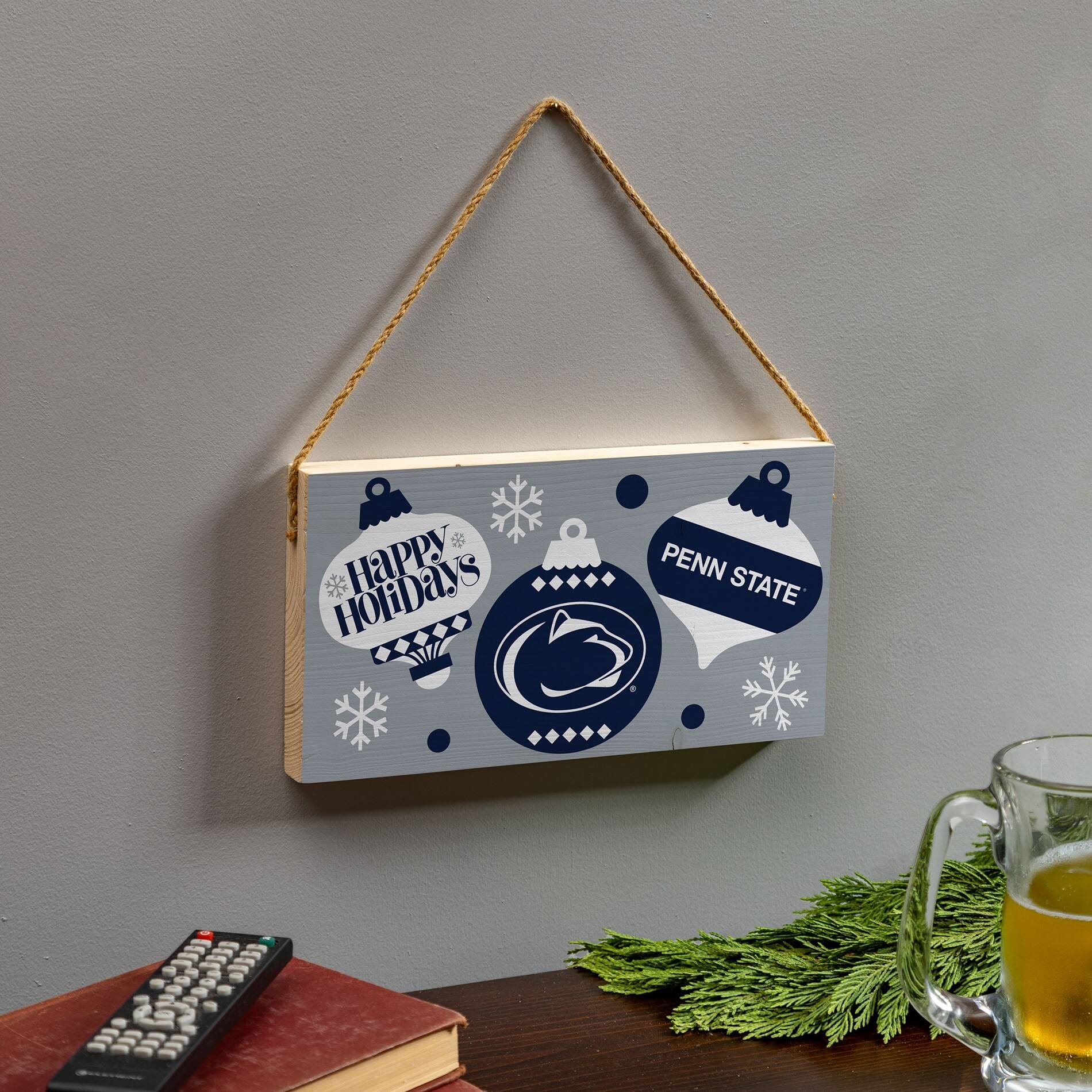 Happy Holidays  
Penn State