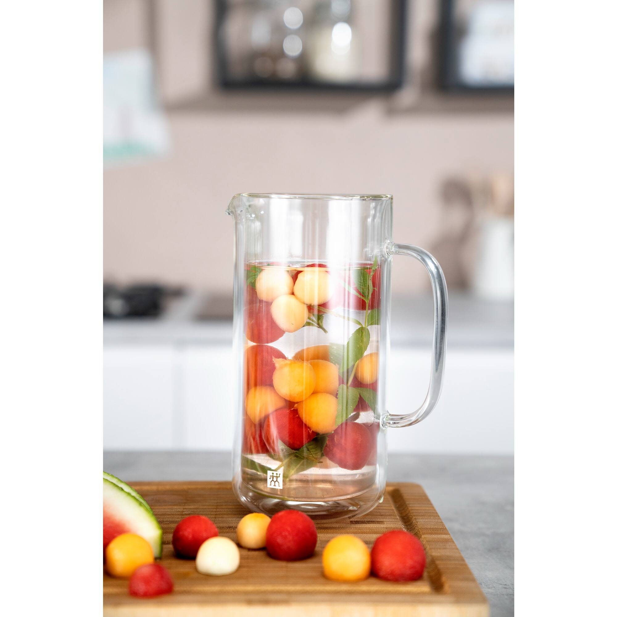 Alt View 5. ZWILLING - ZWILLING Sorrento Plus Double-Wall Carafe - Clear.