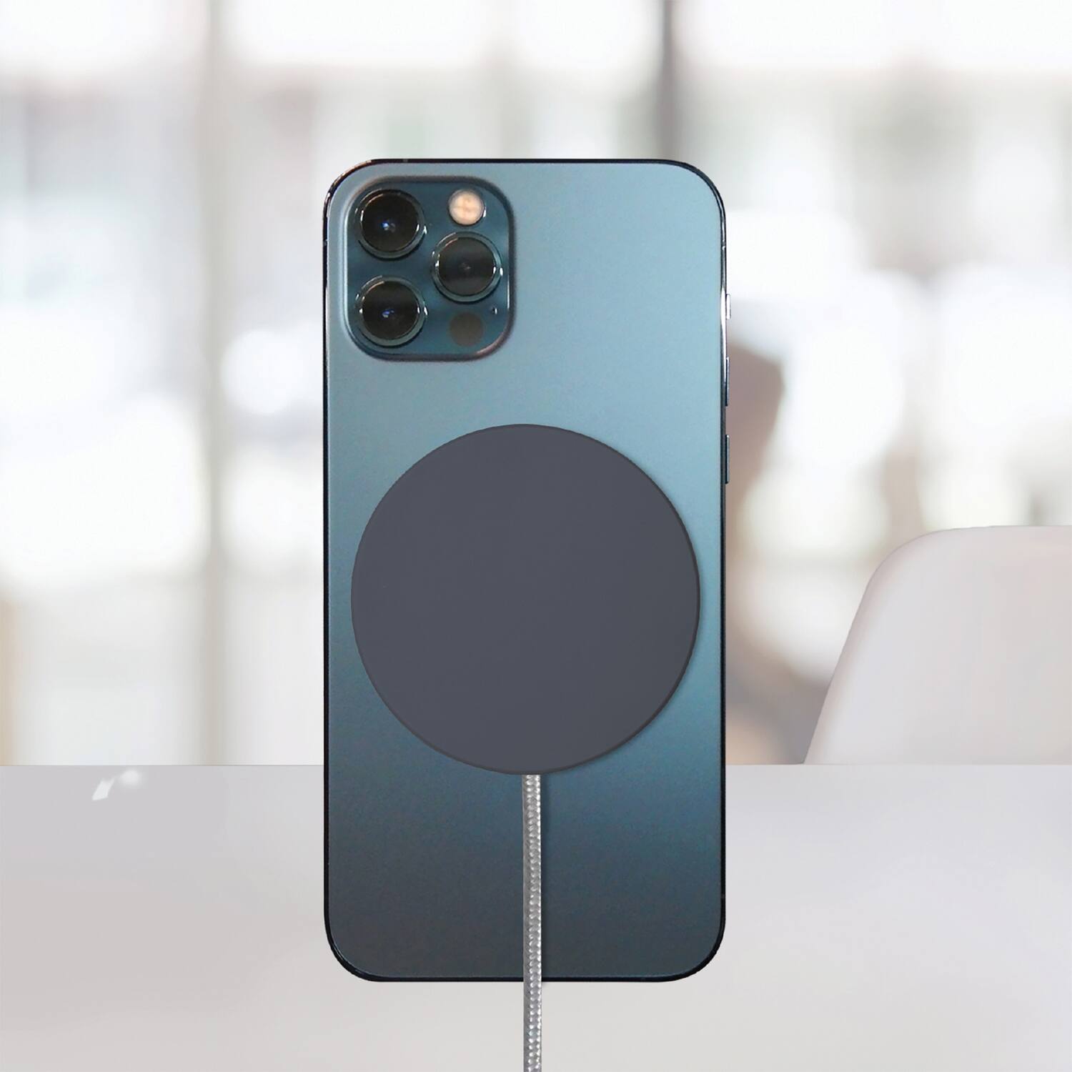 Angle. Helix - Helix Ethmagwc Magsafe 15-watt Wireless Charger With Braided Cable - black.