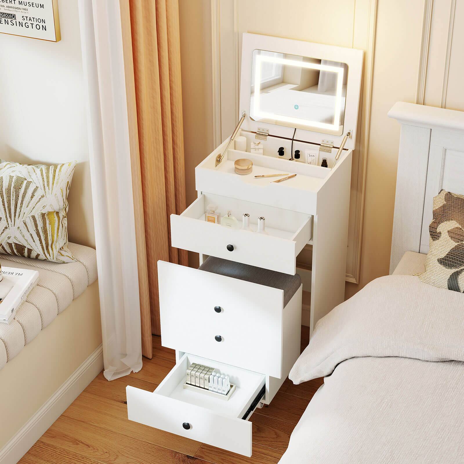 BERT MUSEUM  
STATION  
KENSINGTON