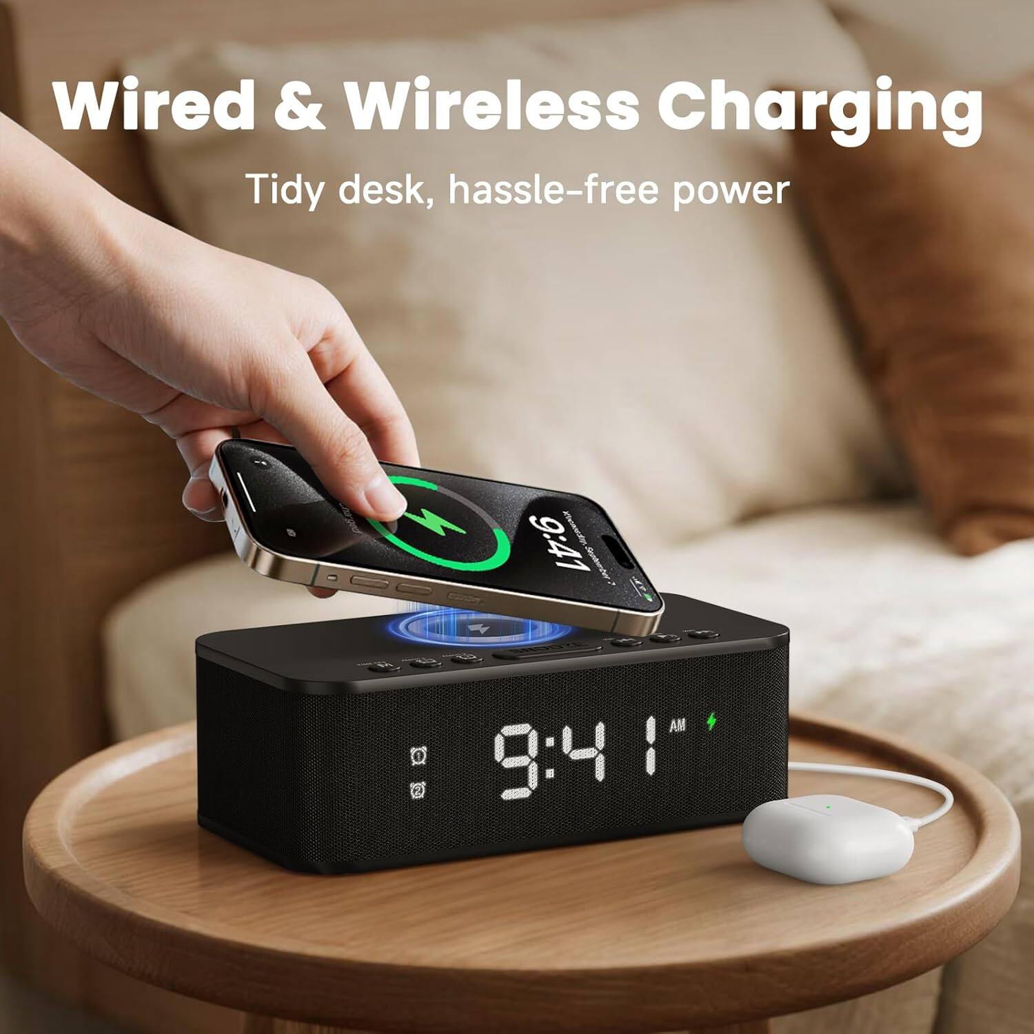 Wired & Wireless Charging  
Tidy desk, hassle-free power