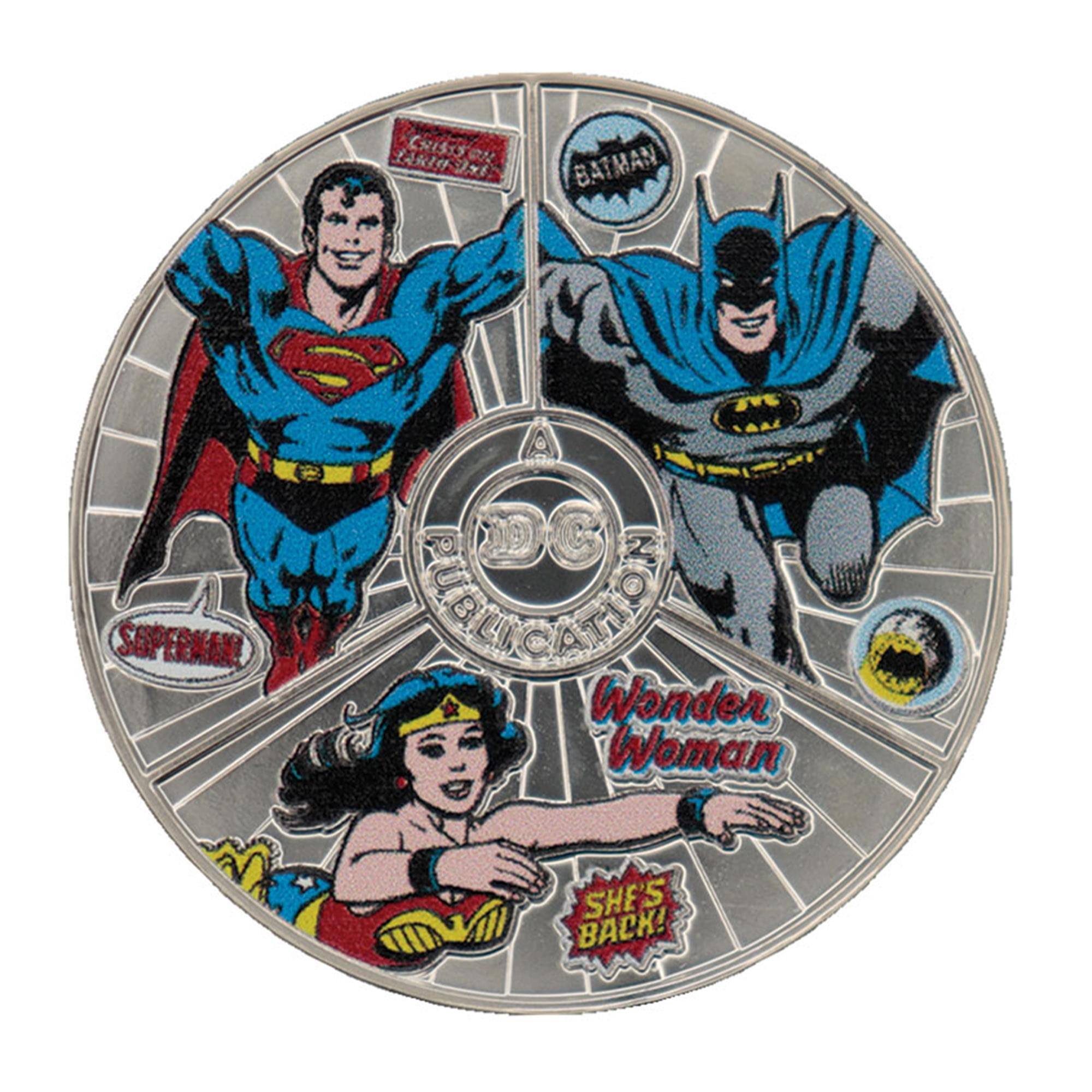 CRISIS A BATMAN SP SUPERMAN DC IOI Wonder Woman SHE'S BACK!