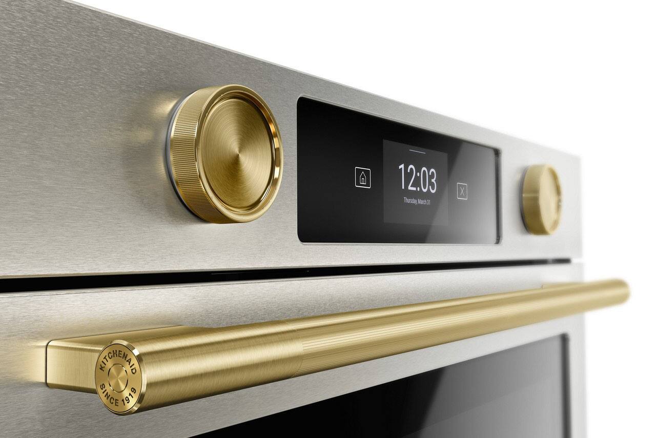 12:03 Thursday, March 31  
KITCHENAID SINCE 1919