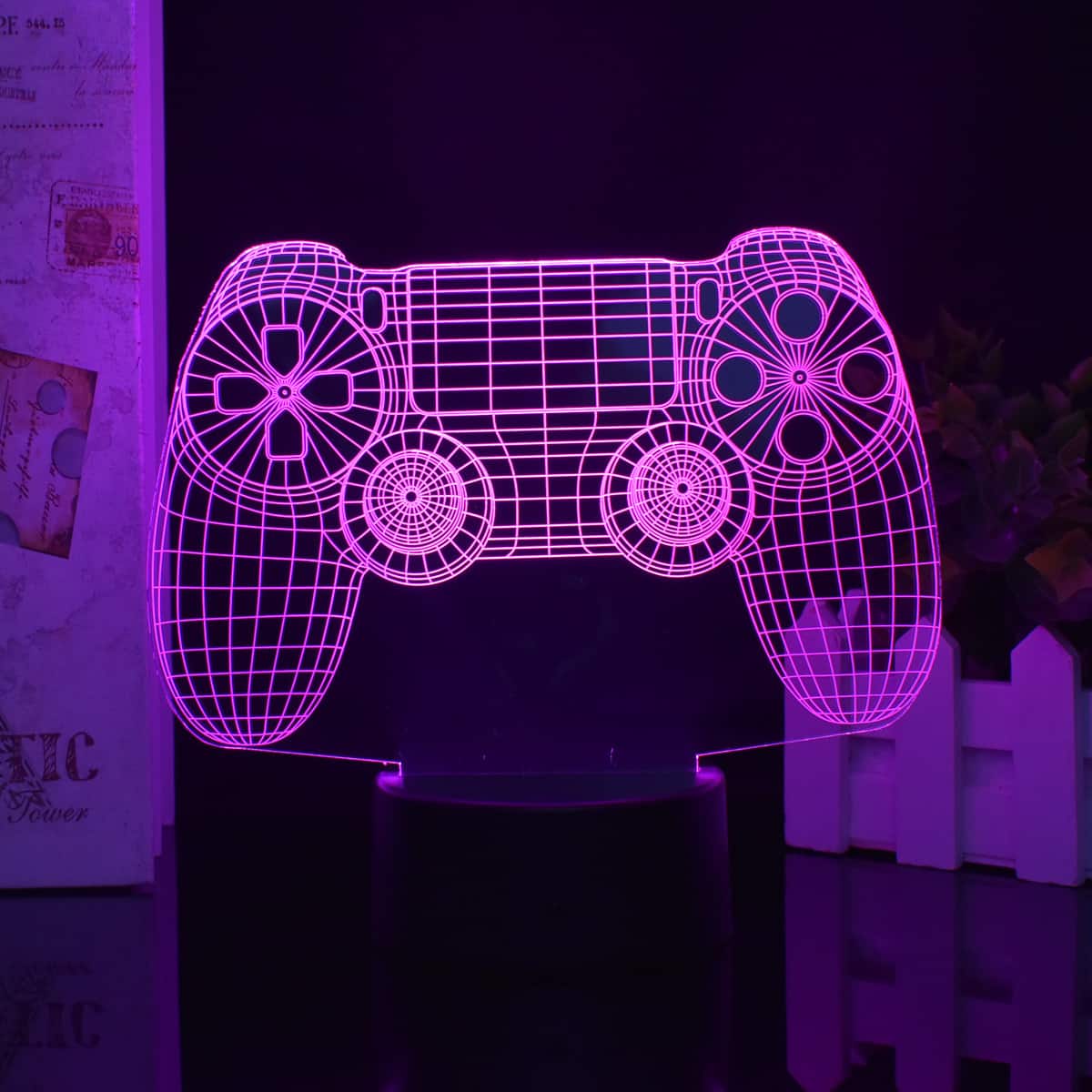 YONWAY - Game Controller 3D Illusion Lamp, Controller Night Light with Remote Control + Timer, 16 Color Changing, Plug-in Type