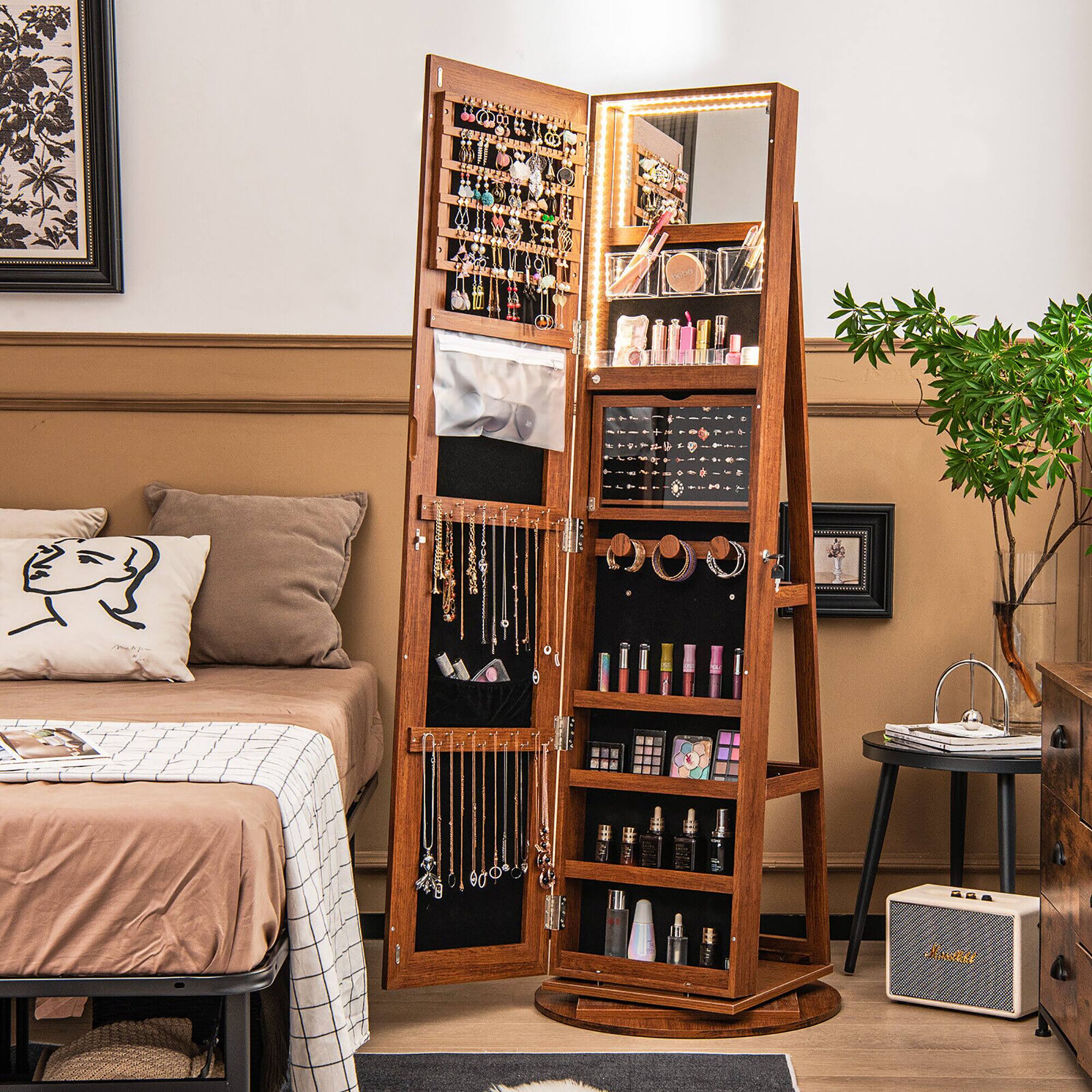 The text in the image appears to be a mix of numbers and letters that are not clearly grouped or correct. Here is a possible interpretation and correction:

- "86 0"
- "MILET ASST"
- "nOS Kucll"

It seems like there might be some errors or misinterpretations in the text. If you have more context or a clearer image, I might be able to help further!