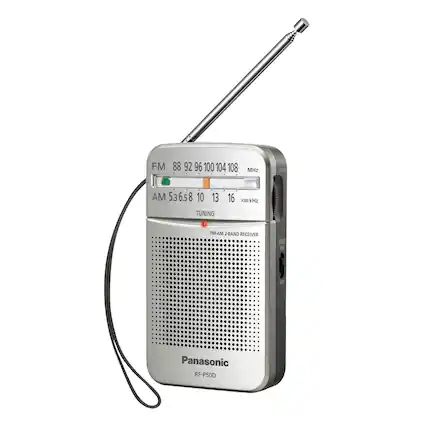 FM 88 92 96 100 104 108 MHz
AM 5.36 6.58 8 10 13
TUNING 16 x100 kHz
FM-AM 2-BAND RECEIVER
Panasonic RF-PS0D